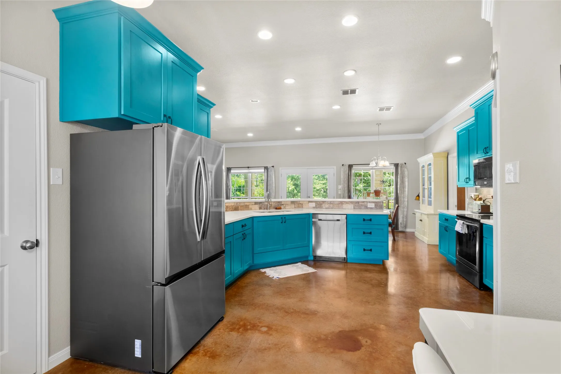 Single Family Residence For Sale in Freestone County , 151 Tall Oaks, Streetman, Texas 75859, 3 Bedroom, 2 Bathroom, 2 Garage spaces, 1,775 Sqft, built in 2016, mls#21318537, Real Estate Agent in Streetman, Homes For Sale in Freestone county, Homes For Sale in Streetman, Realtor in Streetman Texas, Real Estate Brokerage Independent Realty Texas, Luminita Cordes Realtor