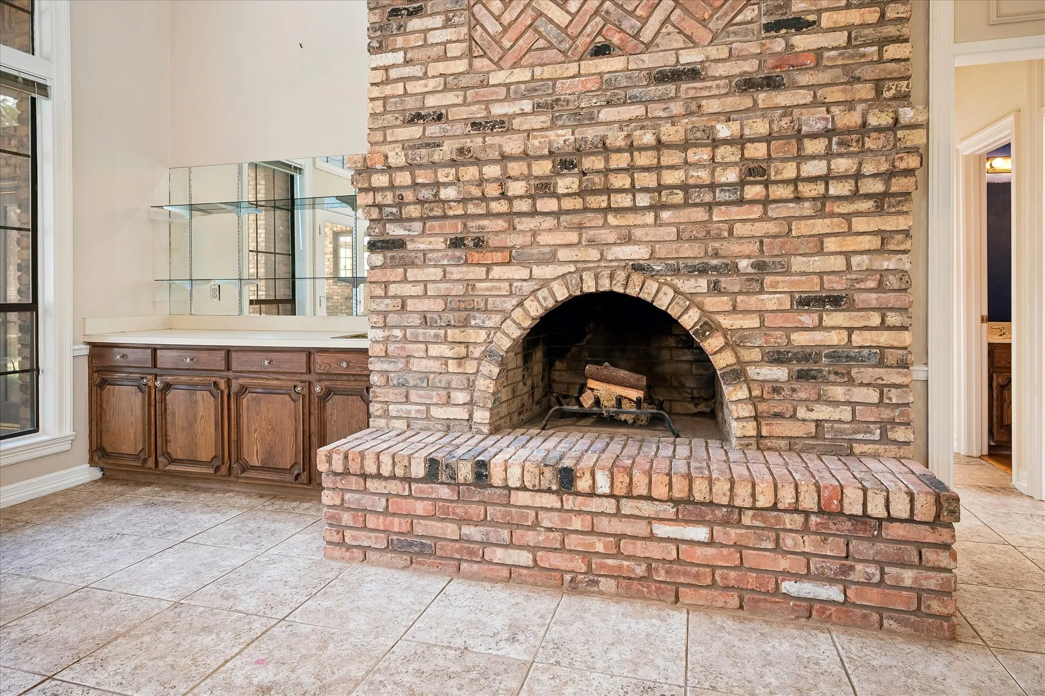 Single Family Residence For Sale in Denton County , 704 Mc Makin Road, Bartonville, Texas 76226, 3 Bedroom, 4 Bathroom, 3 Garage spaces, 3,439 Sqft, built in 1985, Price $800,000, mls#21317592, Real Estate Agent in Bartonville, Homes For Sale in Denton county, Homes For Sale in Bartonville, Realtor in Bartonville Texas, Real Estate Brokerage Independent Realty Texas, Luminita Cordes Realtor