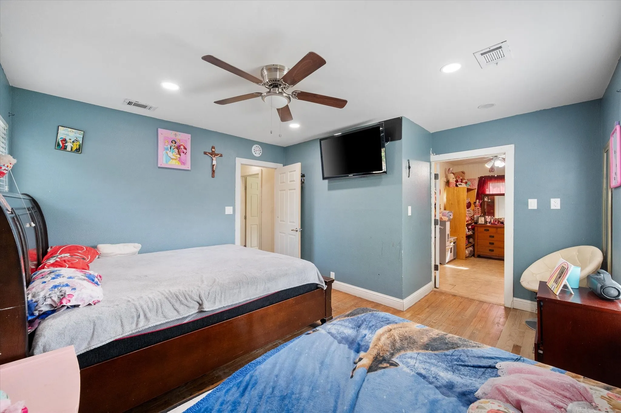 Single Family Residence For Sale in Dallas County , 205 fannin Street, Hutchins, Texas 75141, 4 Bedroom, 1 Bathroom, Garage spaces, 1,271 Sqft, built in 1936, mls#21318656, Real Estate Agent in Hutchins, Homes For Sale in Dallas county, Homes For Sale in Hutchins, Realtor in Hutchins Texas, Real Estate Brokerage Independent Realty Texas, Luminita Cordes Realtor