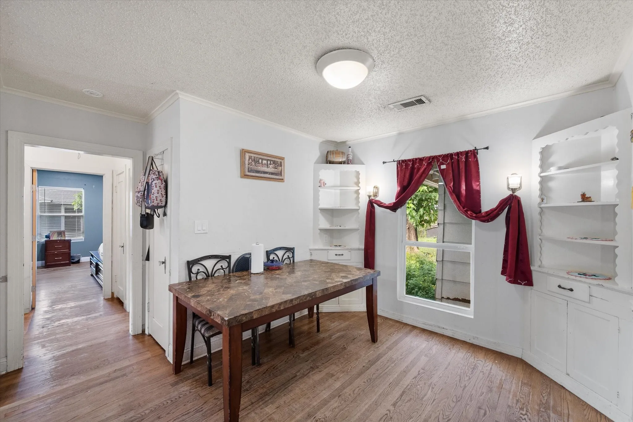 Single Family Residence For Sale in Dallas County , 205 fannin Street, Hutchins, Texas 75141, 4 Bedroom, 1 Bathroom, Garage spaces, 1,271 Sqft, built in 1936, mls#21318656, Real Estate Agent in Hutchins, Homes For Sale in Dallas county, Homes For Sale in Hutchins, Realtor in Hutchins Texas, Real Estate Brokerage Independent Realty Texas, Luminita Cordes Realtor