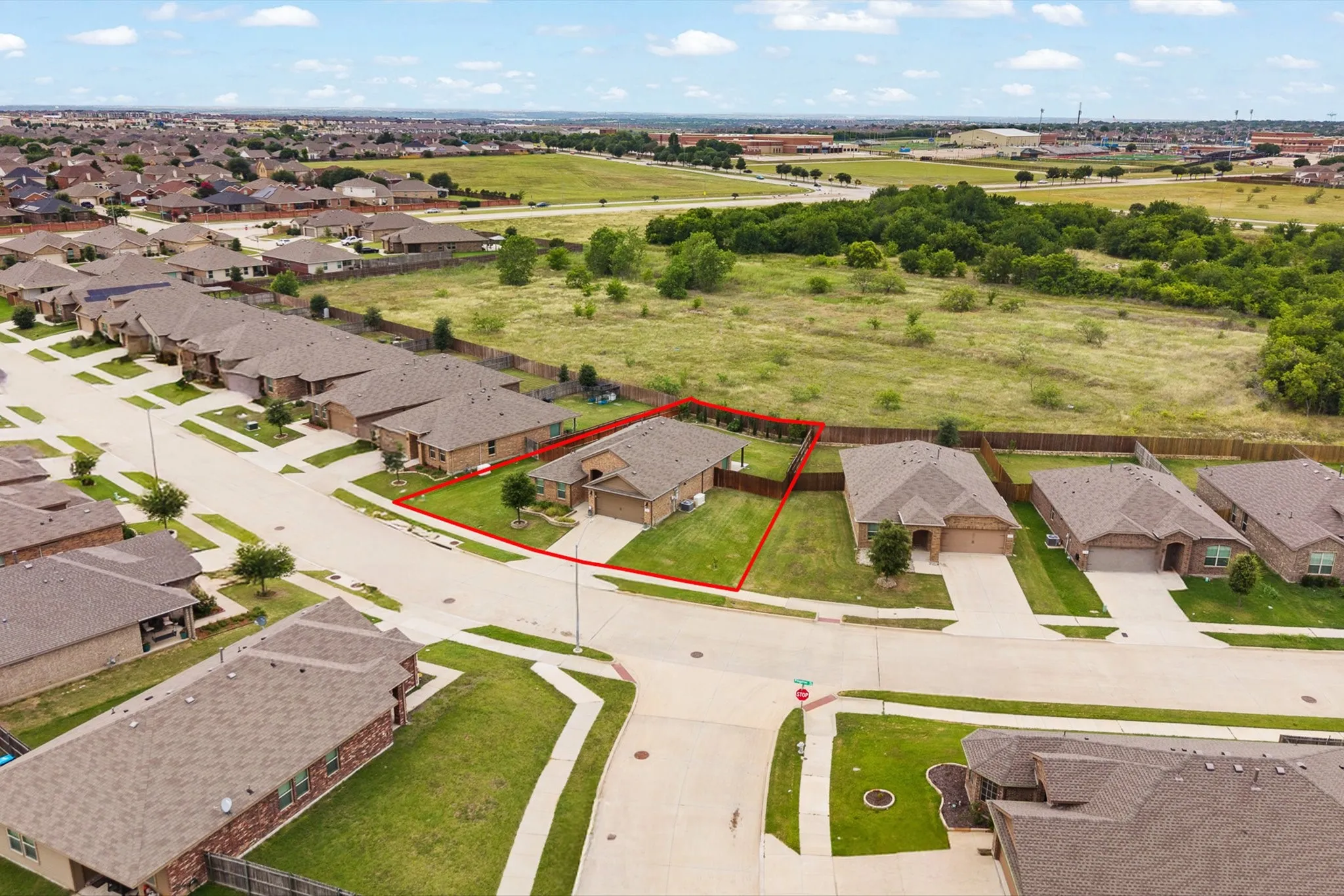 Single Family Residence For Sale in Tarrant County , 4600 Fringetree Way, Fort Worth, Texas 76036, 4 Bedroom, 2 Bathroom, 2 Garage spaces, 1,820 Sqft, built in 2020, mls#21314670, Real Estate Agent in Fort Worth, Homes For Sale in Tarrant county, Homes For Sale in Fort Worth, Realtor in Fort Worth Texas, Real Estate Brokerage Independent Realty Texas, Luminita Cordes Realtor