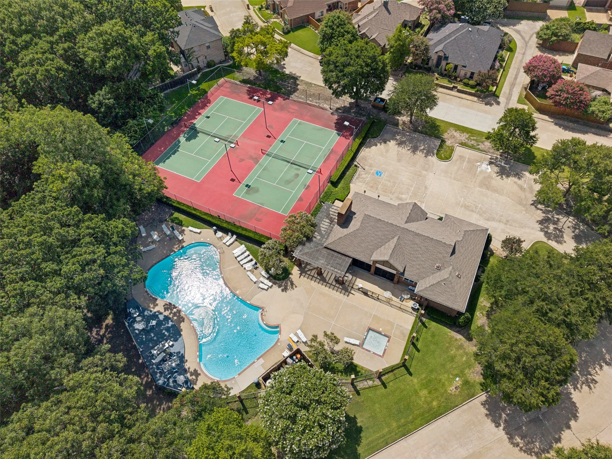 Single Family Residence For Sale in Rockwall County , 648 Woodland Way, Rockwall, Texas 75087, 3 Bedroom, 2 Bathroom, 2 Garage spaces, 3,111 Sqft, built in 2001, mls#21318658, Real Estate Agent in Rockwall, Homes For Sale in Rockwall county, Homes For Sale in Rockwall, Realtor in Rockwall Texas, Real Estate Brokerage Independent Realty Texas, Luminita Cordes Realtor