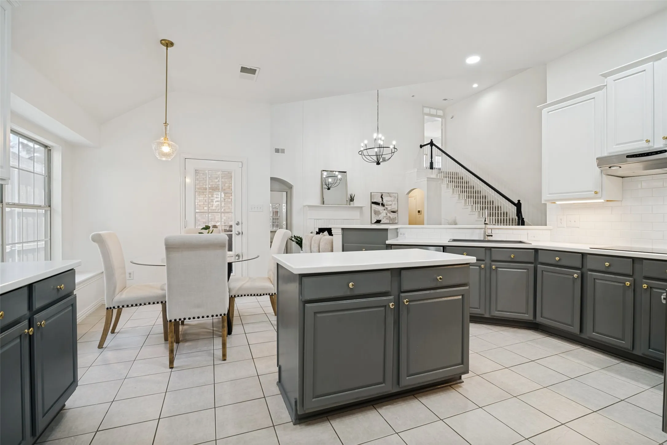Single Family Residence For Sale in Rockwall County , 648 Woodland Way, Rockwall, Texas 75087, 3 Bedroom, 2 Bathroom, 2 Garage spaces, 3,111 Sqft, built in 2001, mls#21318658, Real Estate Agent in Rockwall, Homes For Sale in Rockwall county, Homes For Sale in Rockwall, Realtor in Rockwall Texas, Real Estate Brokerage Independent Realty Texas, Luminita Cordes Realtor