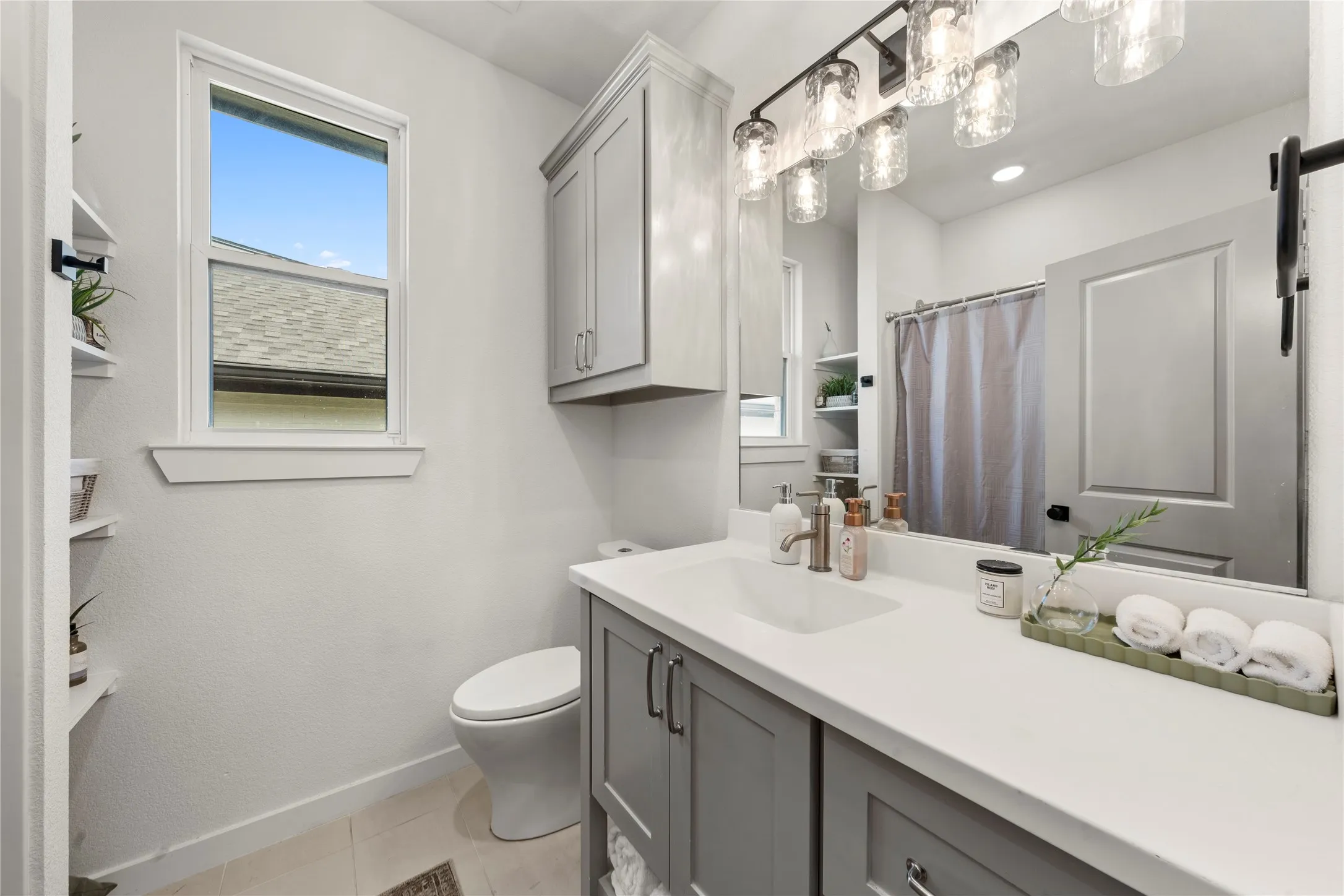 Single Family Residence For Sale in Mc Lennan County , 9925 Bridlewood Lane, Waco, Texas 76708, 3 Bedroom, 2 Bathroom, 2 Garage spaces, 1,786 Sqft, built in 2022, mls#21318631, Real Estate Agent in Waco, Homes For Sale in Mc Lennan county, Homes For Sale in Waco, Realtor in Waco Texas, Real Estate Brokerage Independent Realty Texas, Luminita Cordes Realtor