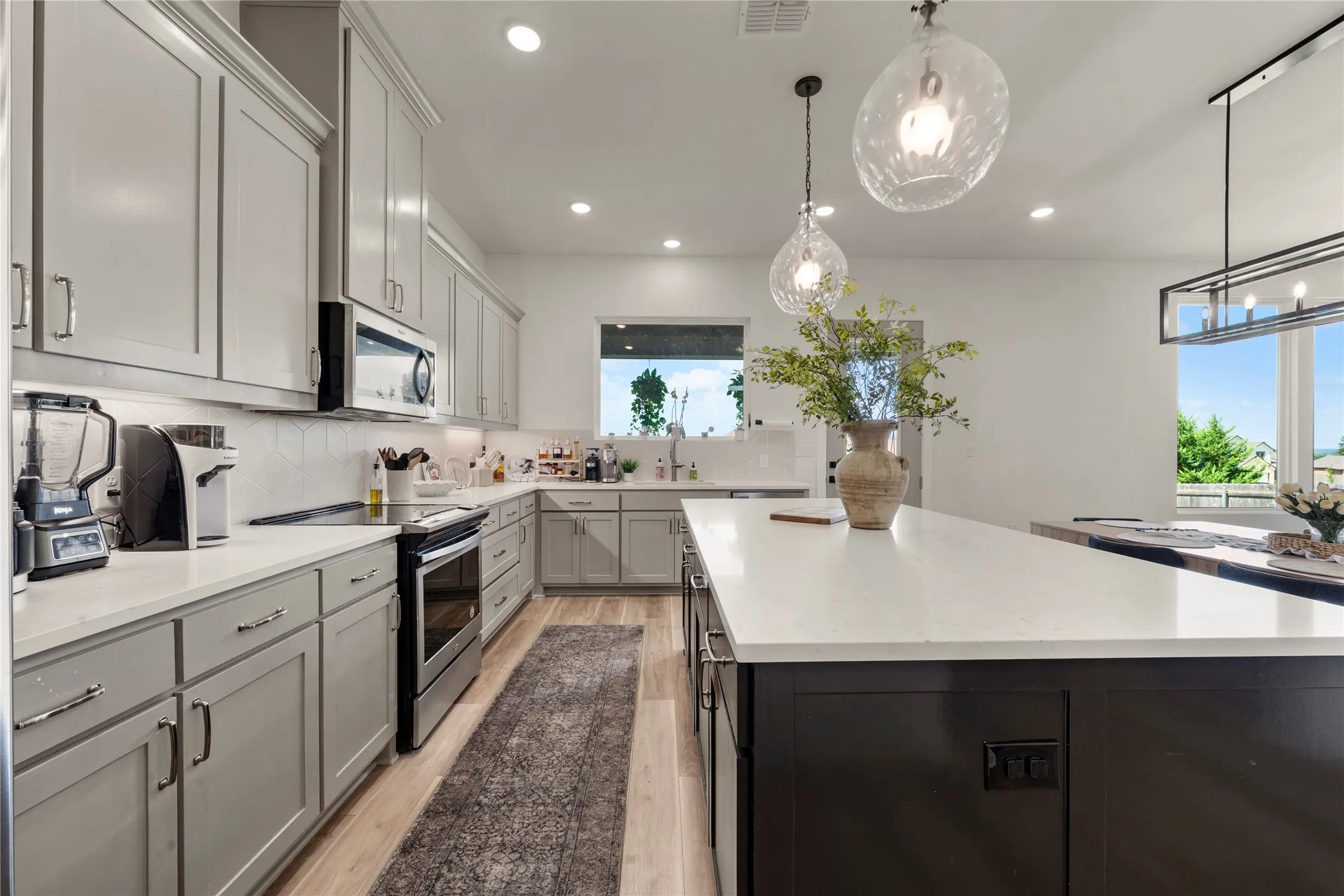 Single Family Residence For Sale in Mc Lennan County , 9925 Bridlewood Lane, Waco, Texas 76708, 3 Bedroom, 2 Bathroom, 2 Garage spaces, 1,786 Sqft, built in 2022, mls#21318631, Real Estate Agent in Waco, Homes For Sale in Mc Lennan county, Homes For Sale in Waco, Realtor in Waco Texas, Real Estate Brokerage Independent Realty Texas, Luminita Cordes Realtor