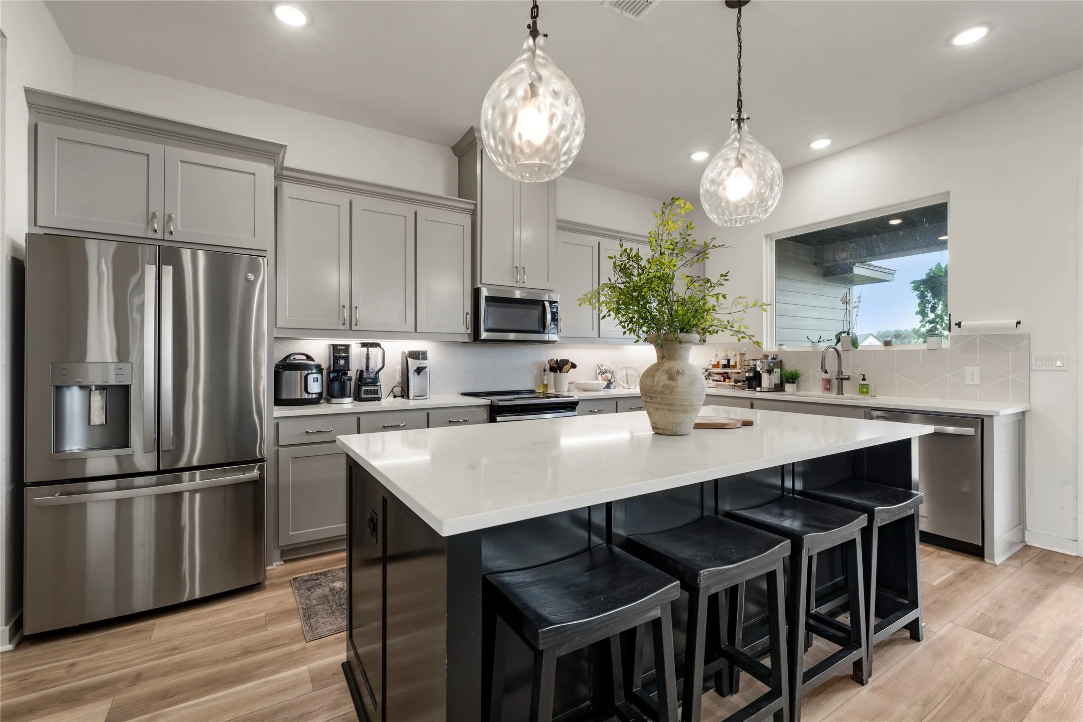 Single Family Residence For Sale in Mc Lennan County , 9925 Bridlewood Lane, Waco, Texas 76708, 3 Bedroom, 2 Bathroom, 2 Garage spaces, 1,786 Sqft, built in 2022, mls#21318631, Real Estate Agent in Waco, Homes For Sale in Mc Lennan county, Homes For Sale in Waco, Realtor in Waco Texas, Real Estate Brokerage Independent Realty Texas, Luminita Cordes Realtor