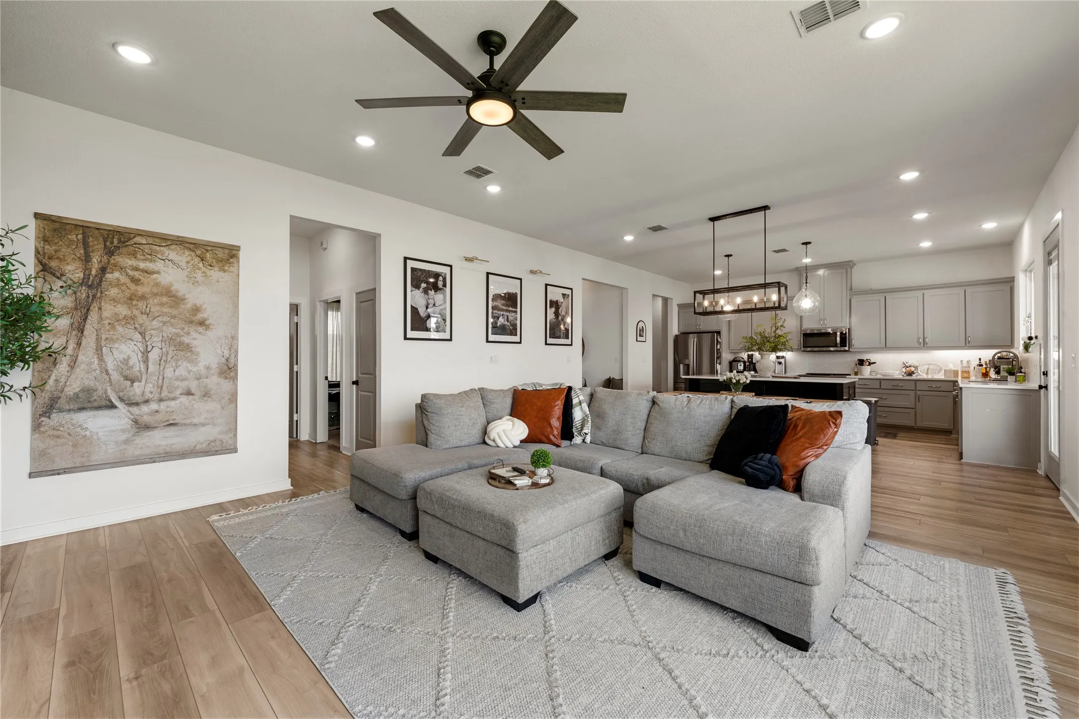 Single Family Residence For Sale in Mc Lennan County , 9925 Bridlewood Lane, Waco, Texas 76708, 3 Bedroom, 2 Bathroom, 2 Garage spaces, 1,786 Sqft, built in 2022, mls#21318631, Real Estate Agent in Waco, Homes For Sale in Mc Lennan county, Homes For Sale in Waco, Realtor in Waco Texas, Real Estate Brokerage Independent Realty Texas, Luminita Cordes Realtor
