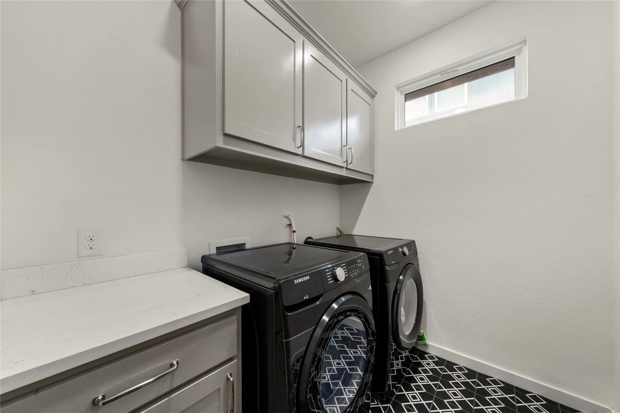 Single Family Residence For Sale in Mc Lennan County , 9925 Bridlewood Lane, Waco, Texas 76708, 3 Bedroom, 2 Bathroom, 2 Garage spaces, 1,786 Sqft, built in 2022, mls#21318631, Real Estate Agent in Waco, Homes For Sale in Mc Lennan county, Homes For Sale in Waco, Realtor in Waco Texas, Real Estate Brokerage Independent Realty Texas, Luminita Cordes Realtor