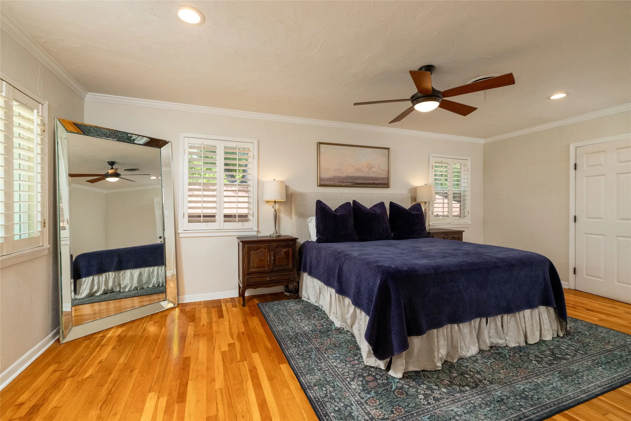 Single Family Residence For Sale in Tarrant County , 211 Crest Ridge Circle, Lakeside, Texas 76108, 4 Bedroom, 2 Bathroom, 2 Garage spaces, 2,490 Sqft, built in 1955, mls#21318679, Real Estate Agent in Lakeside, Homes For Sale in Tarrant county, Homes For Sale in Lakeside, Realtor in Lakeside Texas, Real Estate Brokerage Independent Realty Texas, Luminita Cordes Realtor
