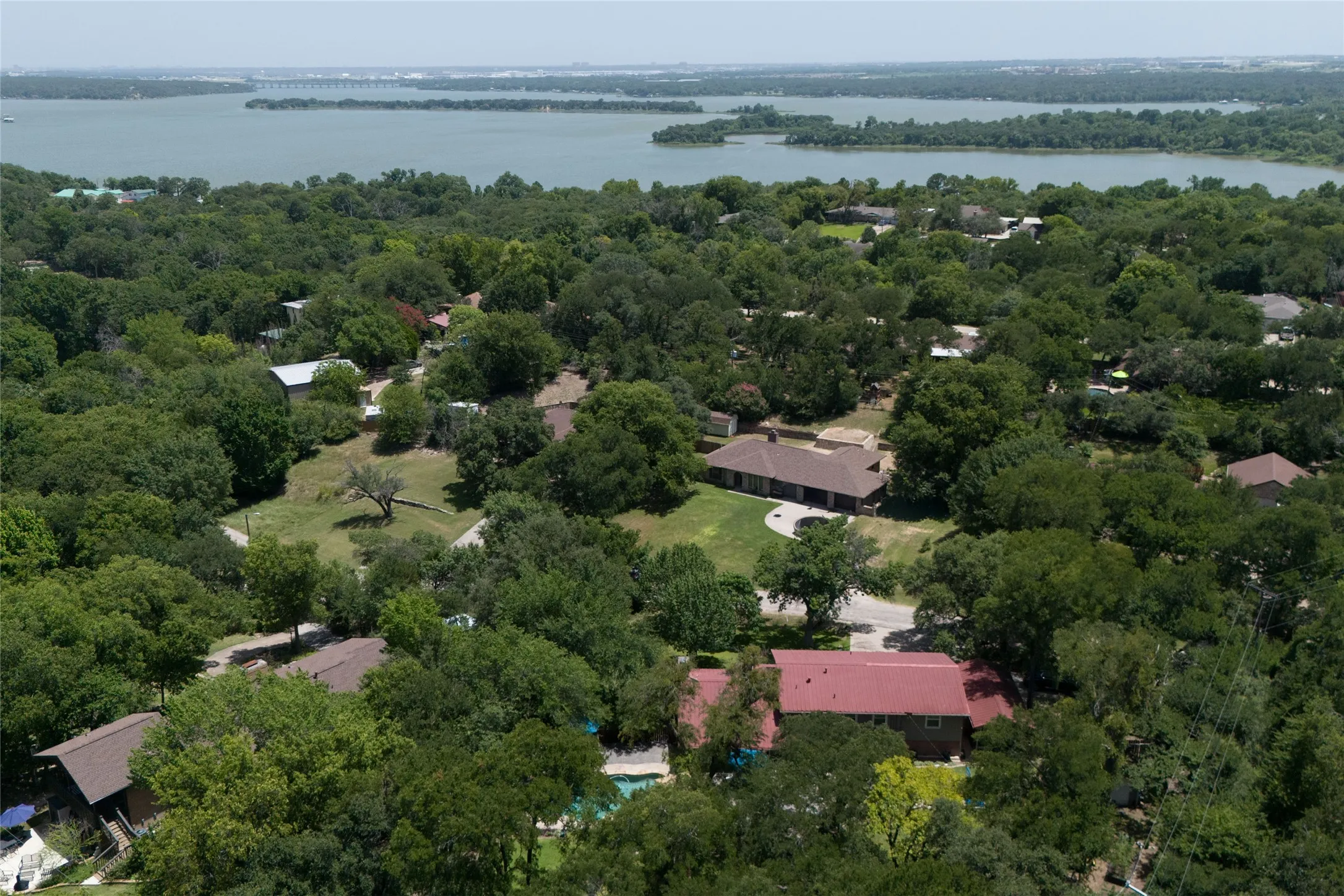 Single Family Residence For Sale in Tarrant County , 211 Crest Ridge Circle, Lakeside, Texas 76108, 4 Bedroom, 2 Bathroom, 2 Garage spaces, 2,490 Sqft, built in 1955, mls#21318679, Real Estate Agent in Lakeside, Homes For Sale in Tarrant county, Homes For Sale in Lakeside, Realtor in Lakeside Texas, Real Estate Brokerage Independent Realty Texas, Luminita Cordes Realtor