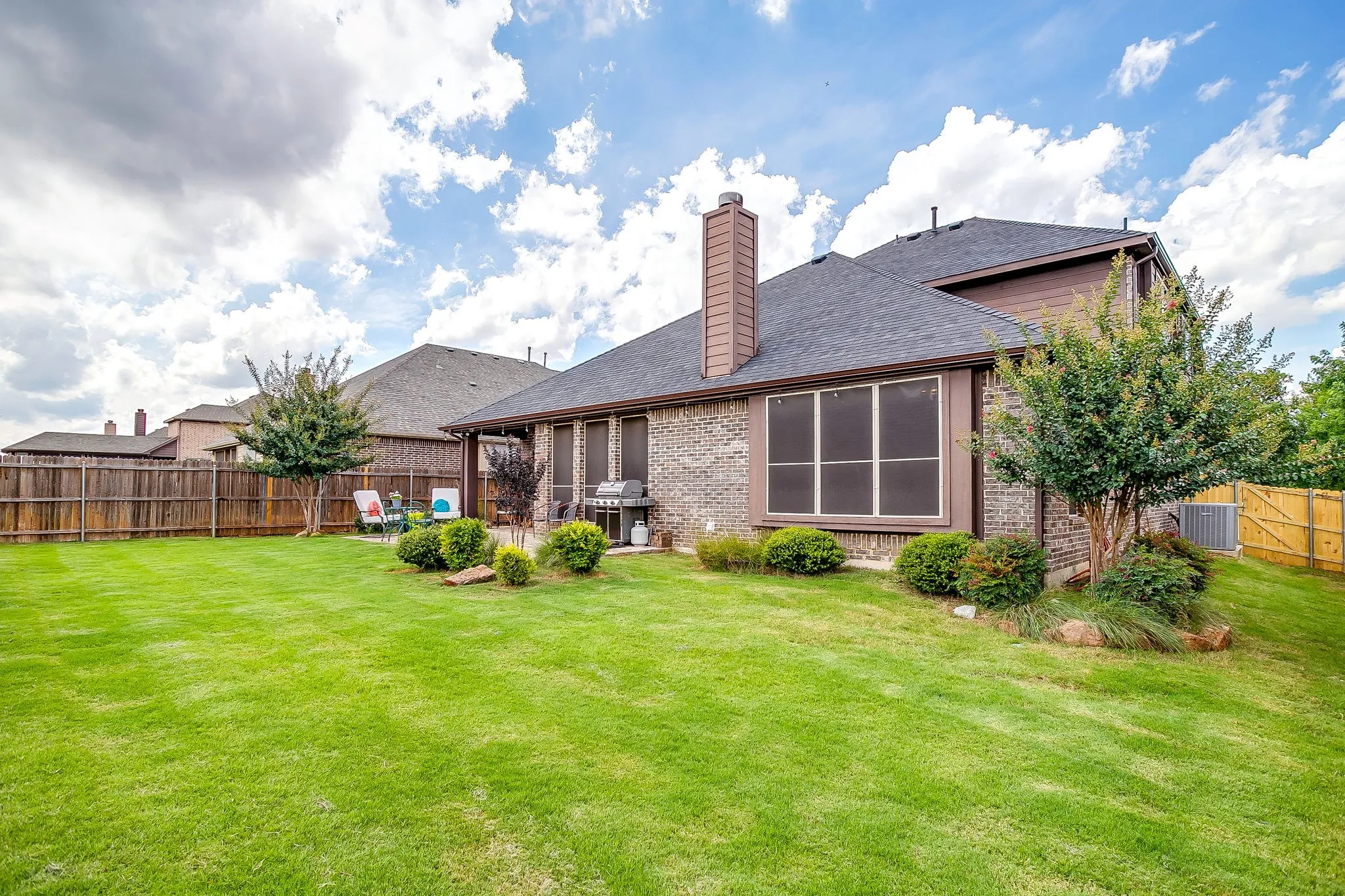Single Family Residence For Sale in Johnson County , 1134 Destrehan Drive, Burleson, Texas 76028, 5 Bedroom, 3 Bathroom, 2 Garage spaces, 3,138 Sqft, built in 2015, mls#21318481, Real Estate Agent in Burleson, Homes For Sale in Johnson county, Homes For Sale in Burleson, Realtor in Burleson Texas, Real Estate Brokerage Independent Realty Texas, Luminita Cordes Realtor