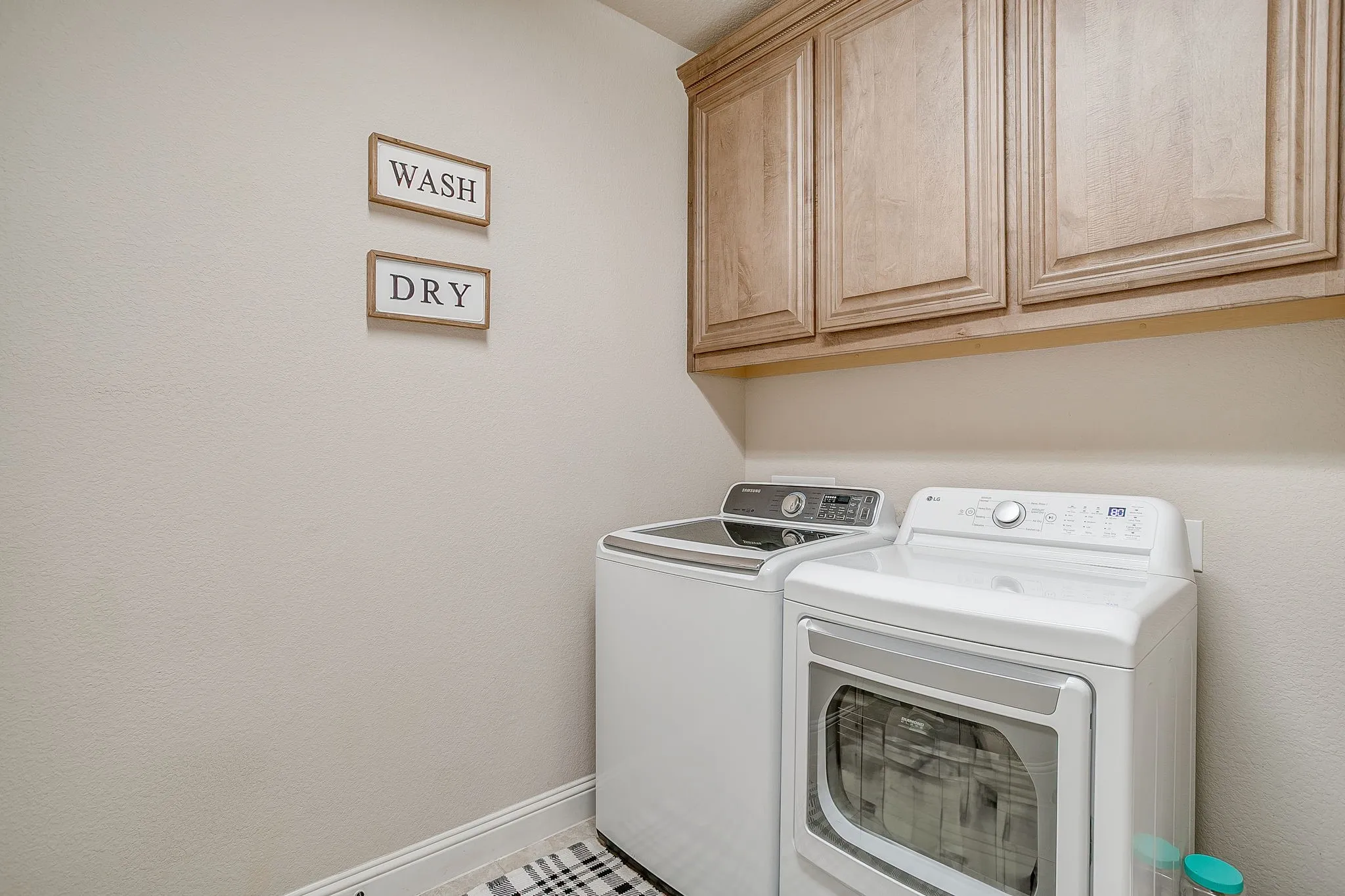 Single Family Residence For Sale in Johnson County , 1134 Destrehan Drive, Burleson, Texas 76028, 5 Bedroom, 3 Bathroom, 2 Garage spaces, 3,138 Sqft, built in 2015, mls#21318481, Real Estate Agent in Burleson, Homes For Sale in Johnson county, Homes For Sale in Burleson, Realtor in Burleson Texas, Real Estate Brokerage Independent Realty Texas, Luminita Cordes Realtor