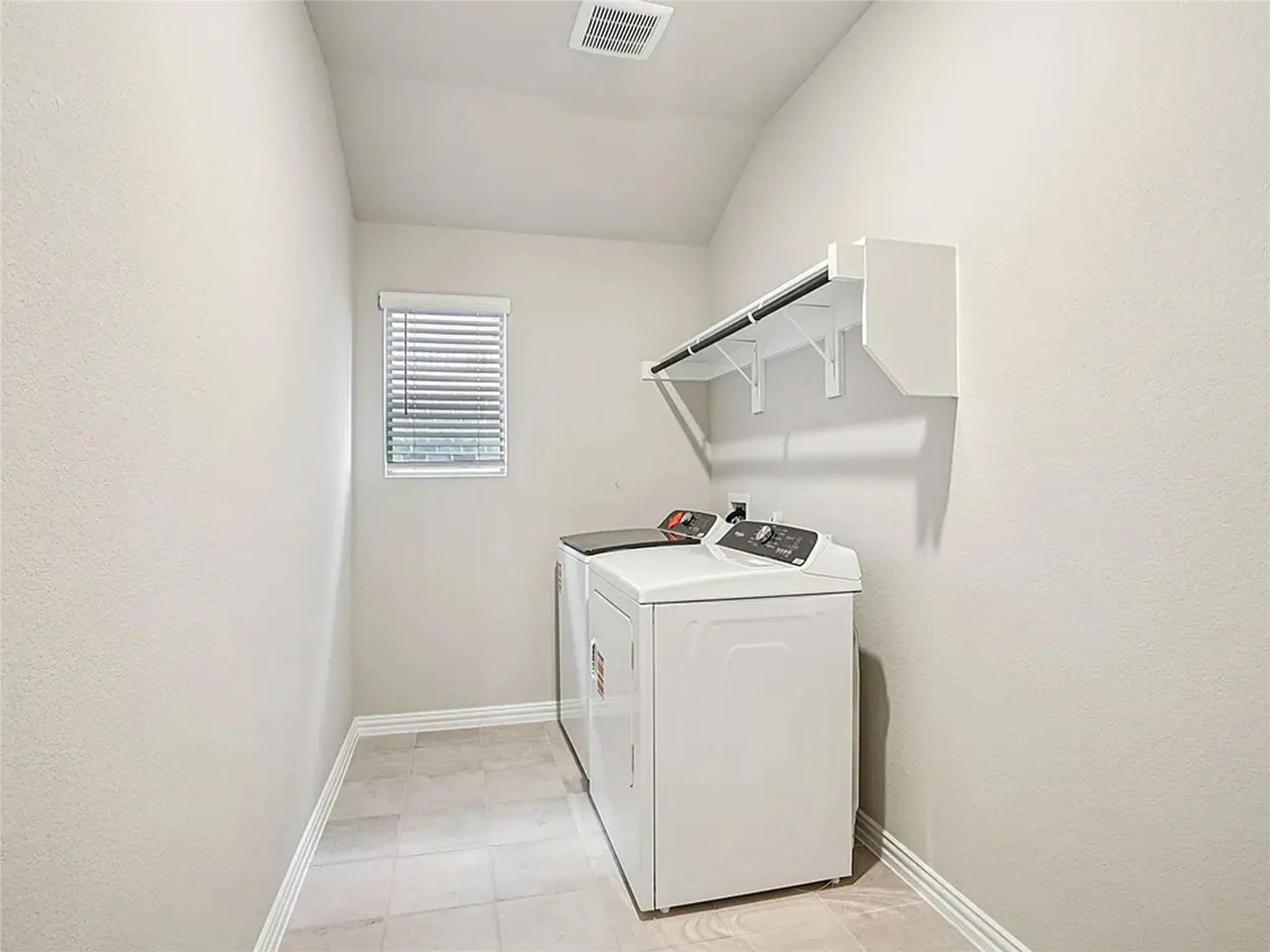 Single Family Residence For Rent in Collin County , 3029 Texoma Boulevard, Farmersville, Texas 75442, 4 Bedroom, 3 Bathroom, 2 Garage spaces, 2,059 Sqft, built in 2026, mls#21318686, Real Estate Agent in Farmersville, Homes For Rent in Collin county, Homes For Rent in Farmersville, Realtor in Farmersville Texas, Real Estate Brokerage Independent Realty Texas, Luminita Cordes Realtor