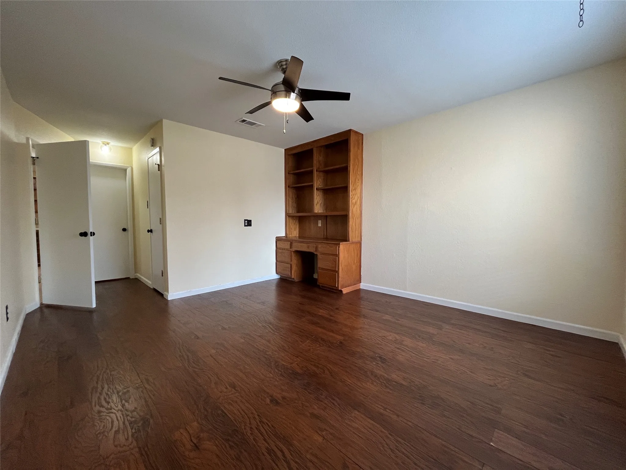 Single Family Residence For Rent in Denton County , 117 Summit Cove, Trophy Club, Texas 76262, 3 Bedroom, 2 Bathroom, 1 Garage spaces, 1,927 Sqft, built in 1983, mls#21318716, Real Estate Agent in Trophy Club, Homes For Rent in Denton county, Homes For Rent in Trophy Club, Realtor in Trophy Club Texas, Real Estate Brokerage Independent Realty Texas, Luminita Cordes Realtor