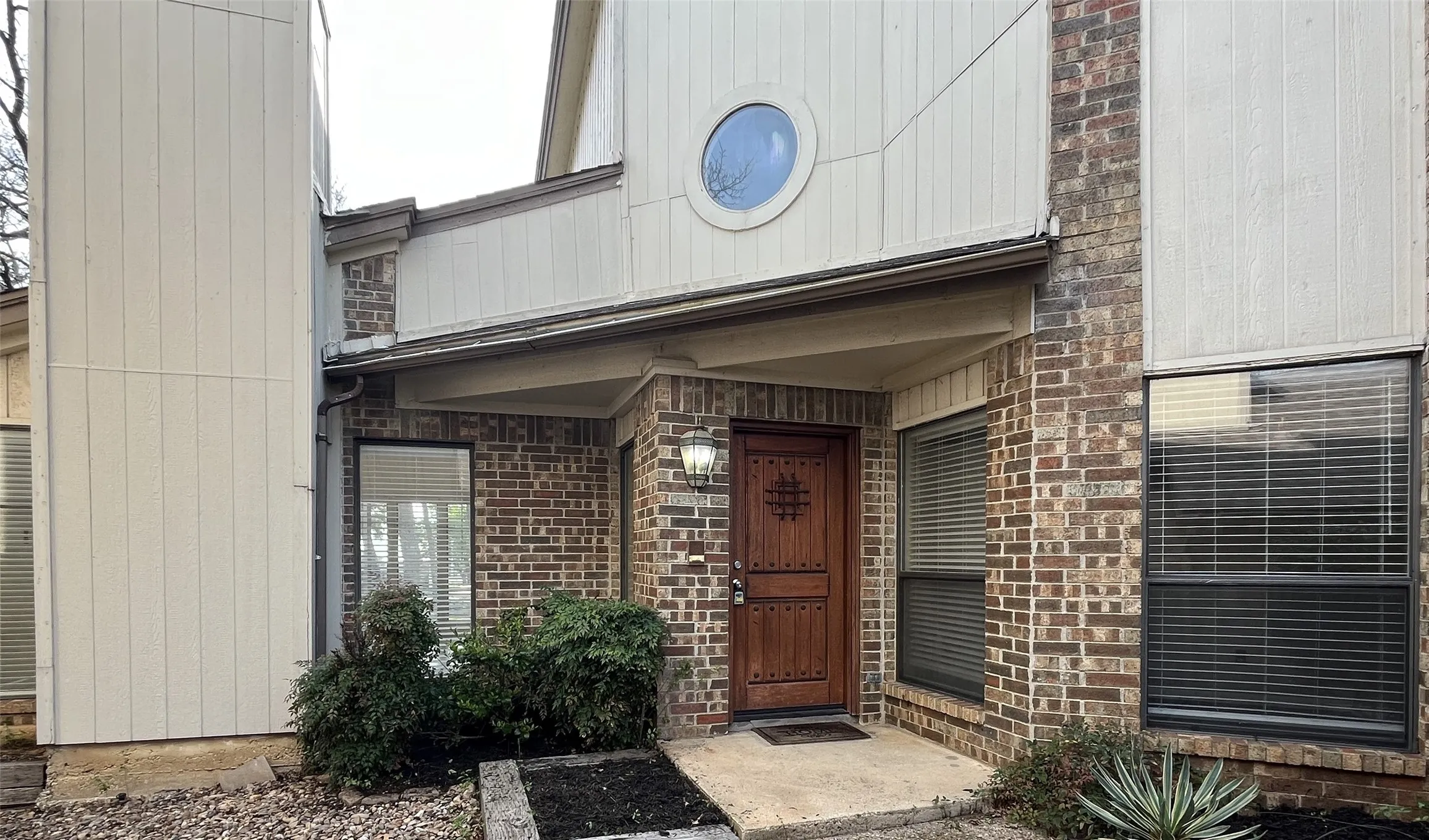 Single Family Residence For Rent in Denton County , 117 Summit Cove, Trophy Club, Texas 76262, 3 Bedroom, 2 Bathroom, 1 Garage spaces, 1,927 Sqft, built in 1983, mls#21318716, Real Estate Agent in Trophy Club, Homes For Rent in Denton county, Homes For Rent in Trophy Club, Realtor in Trophy Club Texas, Real Estate Brokerage Independent Realty Texas, Luminita Cordes Realtor