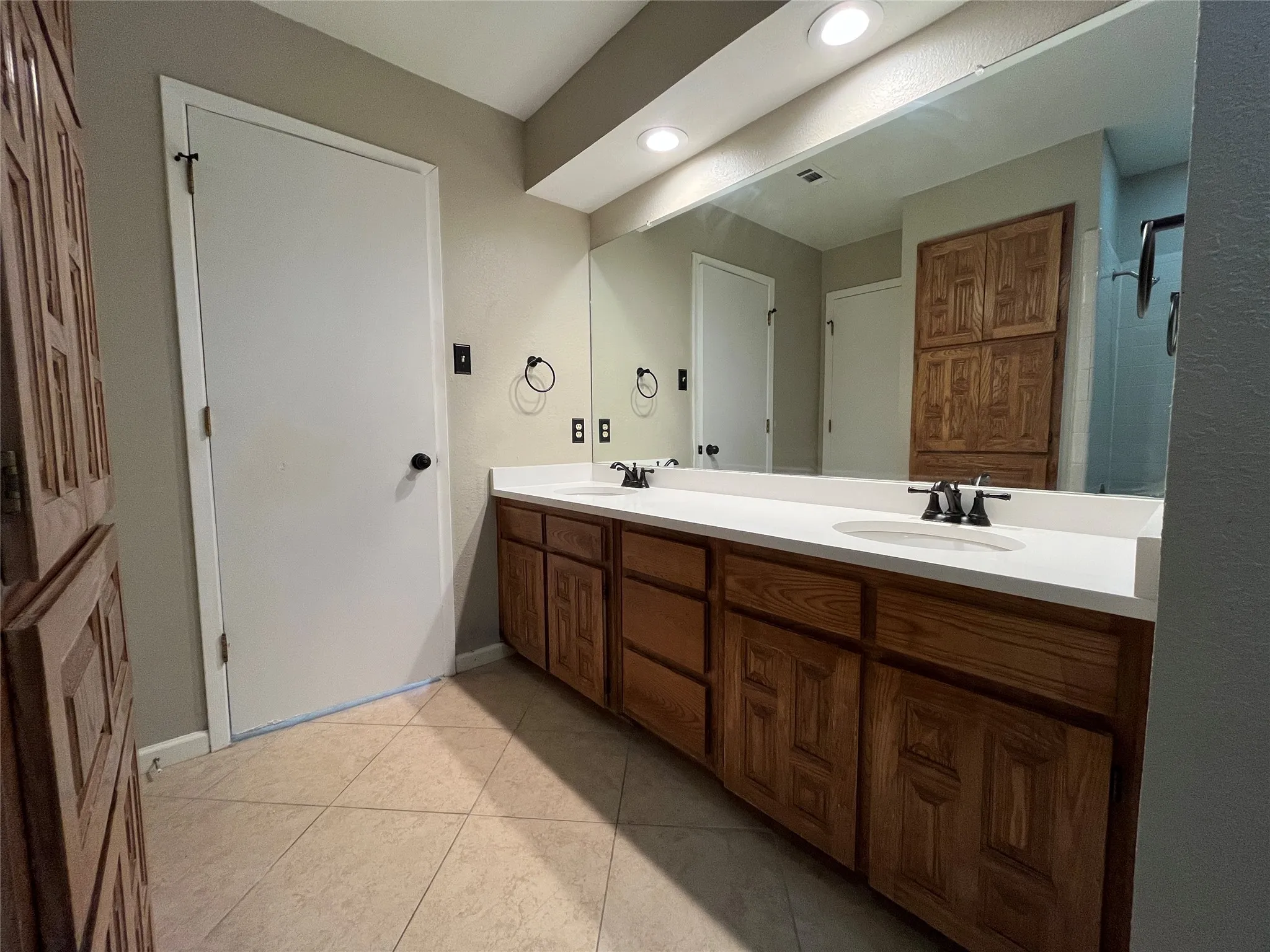 Single Family Residence For Rent in Denton County , 117 Summit Cove, Trophy Club, Texas 76262, 3 Bedroom, 2 Bathroom, 1 Garage spaces, 1,927 Sqft, built in 1983, mls#21318716, Real Estate Agent in Trophy Club, Homes For Rent in Denton county, Homes For Rent in Trophy Club, Realtor in Trophy Club Texas, Real Estate Brokerage Independent Realty Texas, Luminita Cordes Realtor