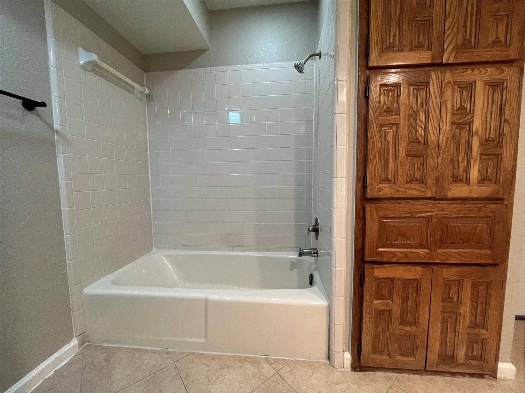 Single Family Residence For Rent in Denton County , 117 Summit Cove, Trophy Club, Texas 76262, 3 Bedroom, 2 Bathroom, 1 Garage spaces, 1,927 Sqft, built in 1983, mls#21318716, Real Estate Agent in Trophy Club, Homes For Rent in Denton county, Homes For Rent in Trophy Club, Realtor in Trophy Club Texas, Real Estate Brokerage Independent Realty Texas, Luminita Cordes Realtor