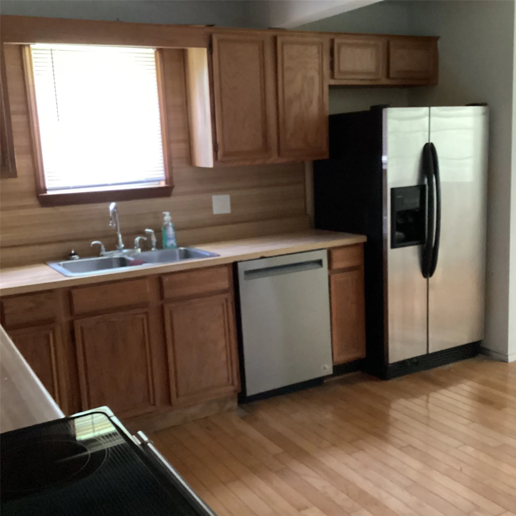 New dishwasher and frig.