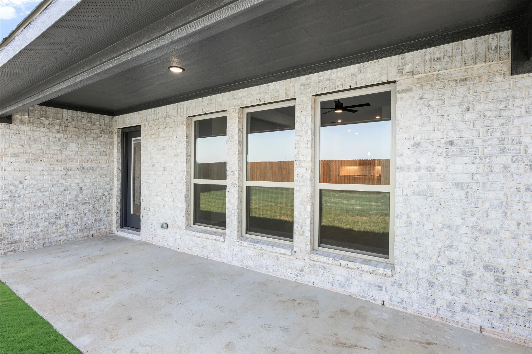 Single Family Residence For Sale in Kaufman County , 3614 Jordan Way, Kaufman, Texas 75142, 3 Bedroom, 2 Bathroom, 2 Garage spaces, 1,840 Sqft, built in 2026, mls#21318752, Real Estate Agent in Kaufman, Homes For Sale in Kaufman county, Homes For Sale in Kaufman, Realtor in Kaufman Texas, Real Estate Brokerage Independent Realty Texas, Luminita Cordes Realtor