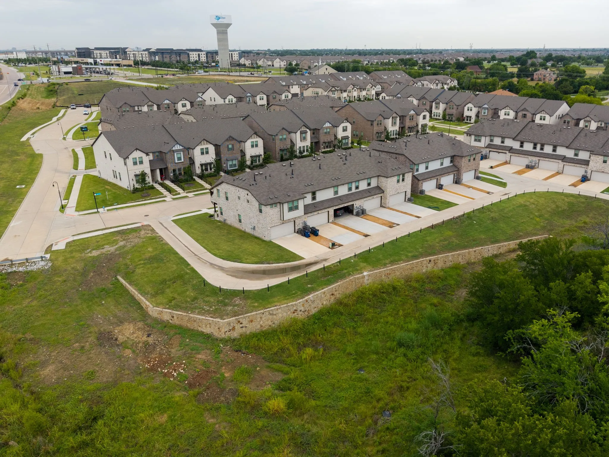 Townhouse For Sale in Dallas County , 2922 Alto Drive, Sachse, Texas 75048, 3 Bedroom, 3 Bathroom, 2 Garage spaces, 1,876 Sqft, built in 2023, mls#21308995, Real Estate Agent in Sachse, Homes For Sale in Dallas county, Homes For Sale in Sachse, Realtor in Sachse Texas, Real Estate Brokerage Independent Realty Texas, Luminita Cordes Realtor