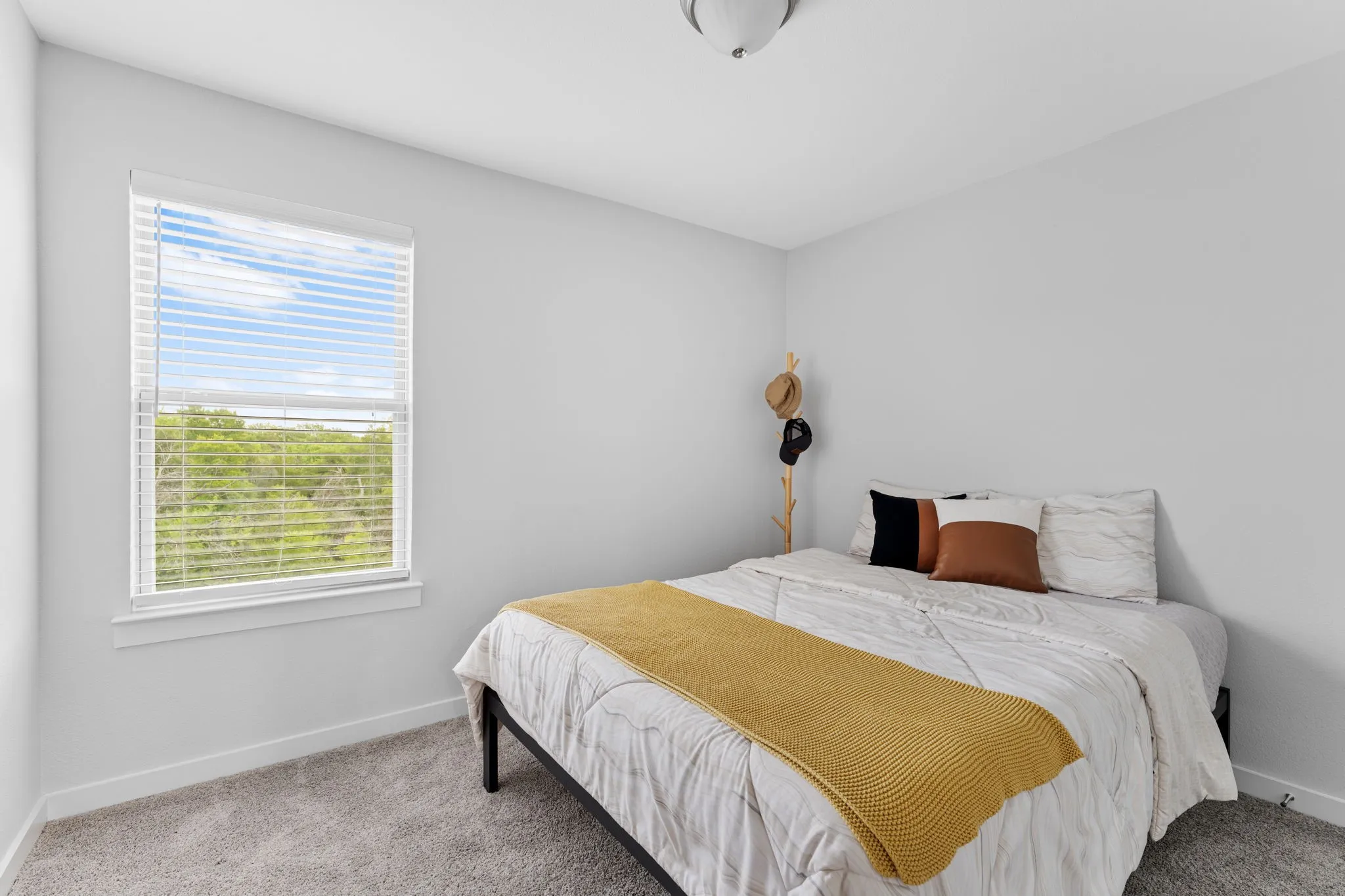 Townhouse For Sale in Dallas County , 2922 Alto Drive, Sachse, Texas 75048, 3 Bedroom, 3 Bathroom, 2 Garage spaces, 1,876 Sqft, built in 2023, mls#21308995, Real Estate Agent in Sachse, Homes For Sale in Dallas county, Homes For Sale in Sachse, Realtor in Sachse Texas, Real Estate Brokerage Independent Realty Texas, Luminita Cordes Realtor