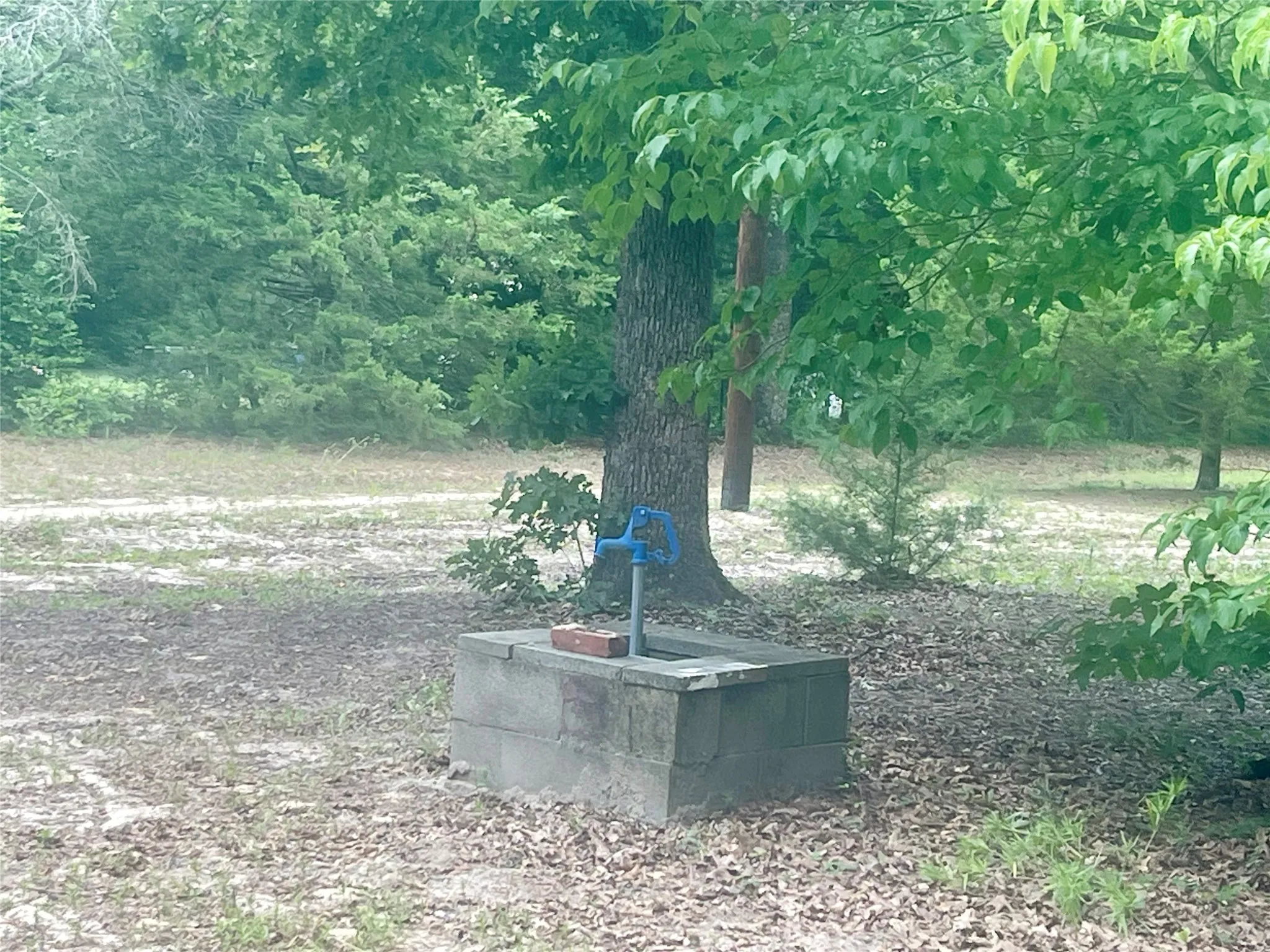 Single Family Residence For Sale in Upshur County , 976 E Water Tower Road, Big Sandy, Texas 75755, 3 Bedrooms, 2 Bathrooms, 2 Garage spaces, 1,823 Sqft, built in 1976, Price $265,000, mls#21318292, Real Estate Agent in Big Sandy, Homes For Sale in Upshur county, Homes For Sale in Big Sandy, Realtor in Big Sandy Texas, Real Estate Brokerage Independent Realty Texas, Luminita Cordes Realtor