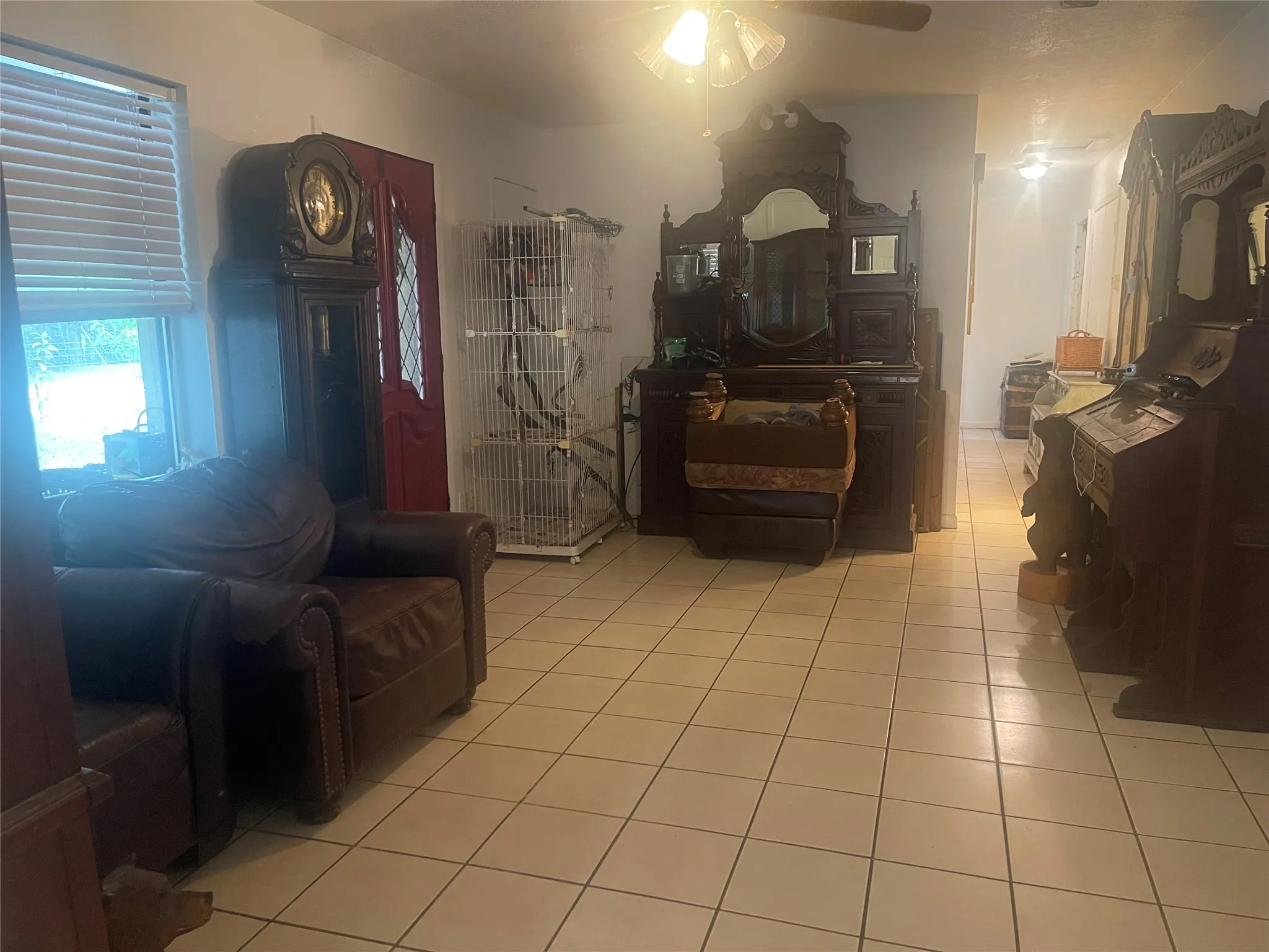 Single Family Residence For Sale in Upshur County , 976 E Water Tower Road, Big Sandy, Texas 75755, 3 Bedrooms, 2 Bathrooms, 2 Garage spaces, 1,823 Sqft, built in 1976, Price $265,000, mls#21318292, Real Estate Agent in Big Sandy, Homes For Sale in Upshur county, Homes For Sale in Big Sandy, Realtor in Big Sandy Texas, Real Estate Brokerage Independent Realty Texas, Luminita Cordes Realtor