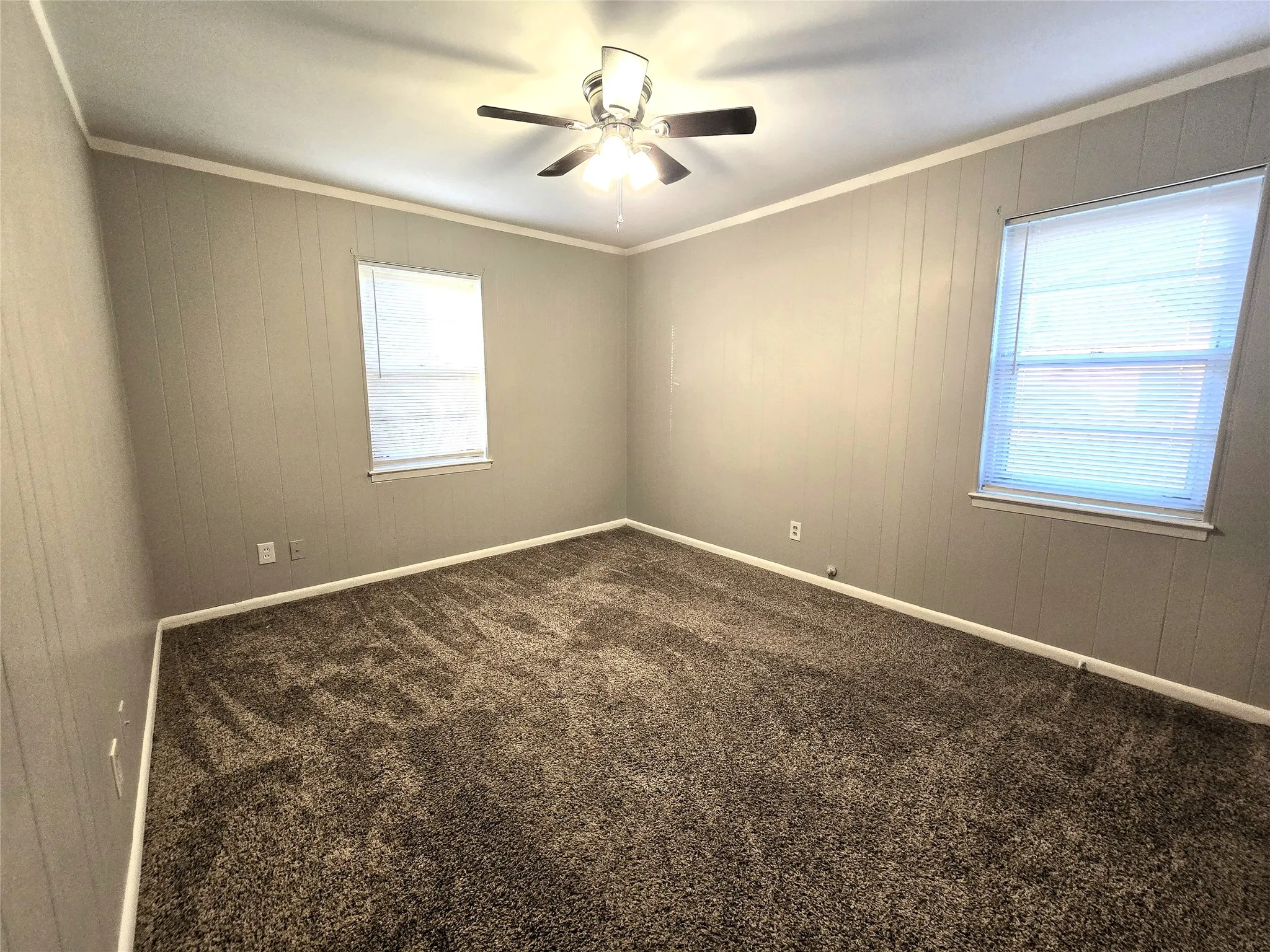 Single Family Residence For Rent in Parker County , 604 E 4th Street, Weatherford, Texas 76086, 3 Bedroom, 2 Bathroom, Garage spaces, 1,322 Sqft, built in 1961, mls#21317030, Real Estate Agent in Weatherford, Homes For Rent in Parker county, Homes For Rent in Weatherford, Realtor in Weatherford Texas, Real Estate Brokerage Independent Realty Texas, Luminita Cordes Realtor