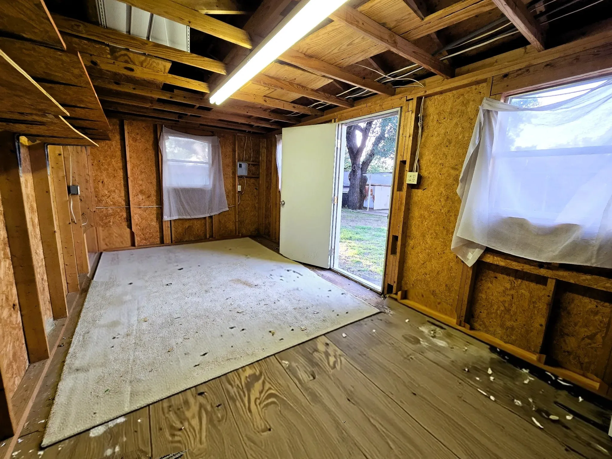 12x20 workshop with electricity