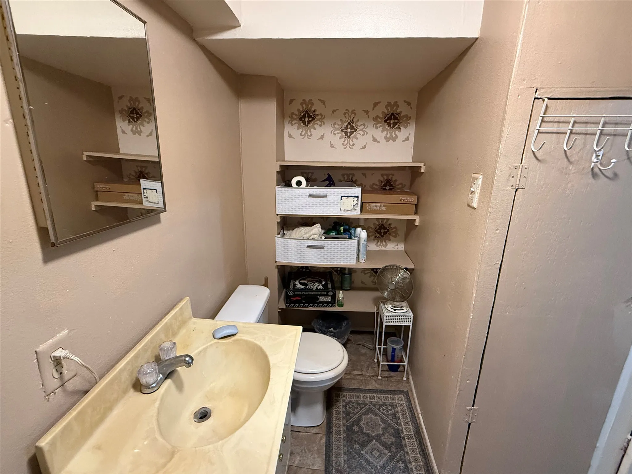 Single Family Residence For Sale in Brown County , 2803 Avenue C, Brownwood, Texas 76801, 3 Bedroom, 1 Bathroom, Garage spaces, 1,026 Sqft, built in 0, mls#21318784, Real Estate Agent in Brownwood, Homes For Sale in Brown county, Homes For Sale in Brownwood, Realtor in Brownwood Texas, Real Estate Brokerage Independent Realty Texas, Luminita Cordes Realtor