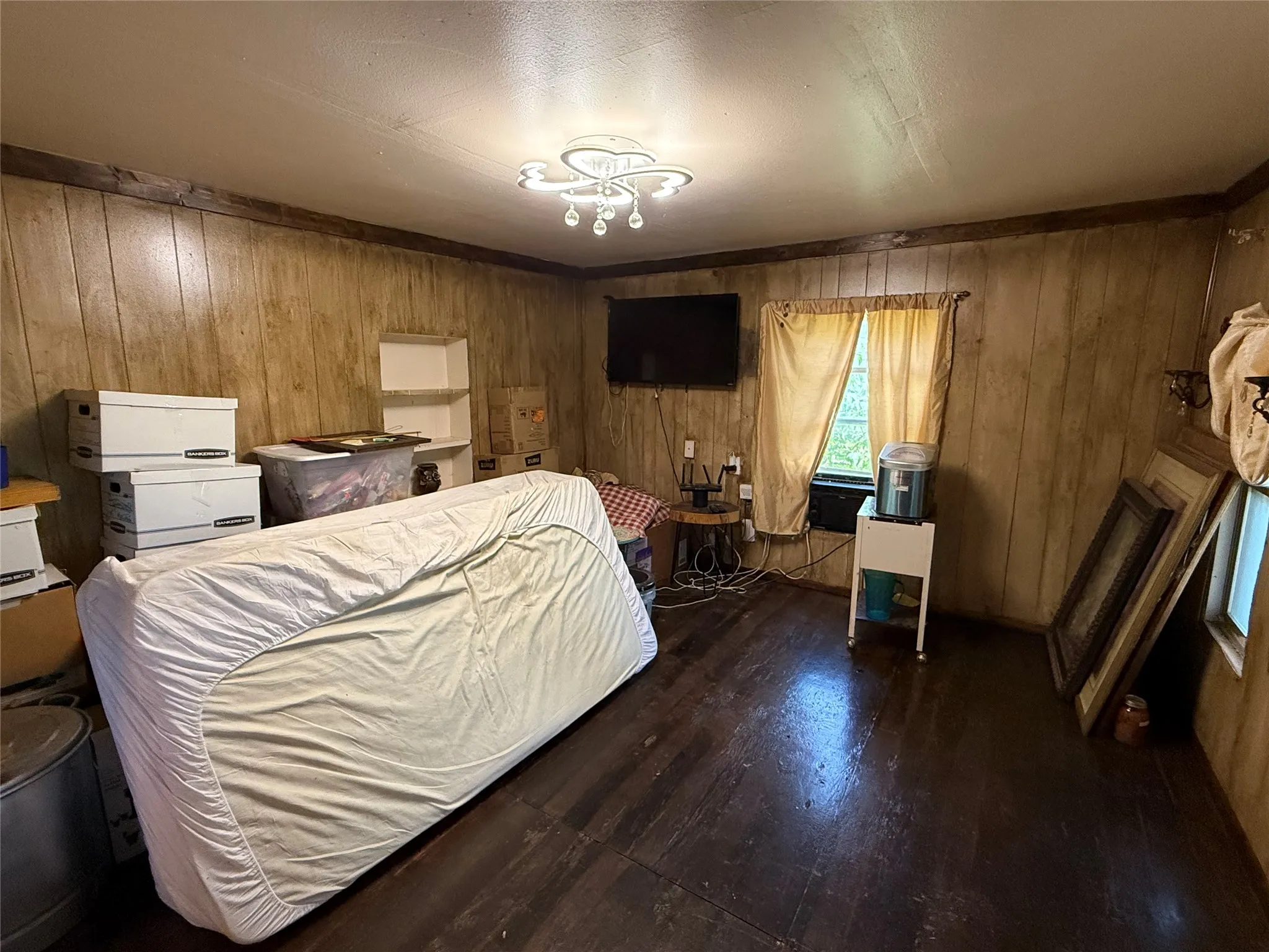 Single Family Residence For Sale in Brown County , 2803 Avenue C, Brownwood, Texas 76801, 3 Bedroom, 1 Bathroom, Garage spaces, 1,026 Sqft, built in 0, mls#21318784, Real Estate Agent in Brownwood, Homes For Sale in Brown county, Homes For Sale in Brownwood, Realtor in Brownwood Texas, Real Estate Brokerage Independent Realty Texas, Luminita Cordes Realtor