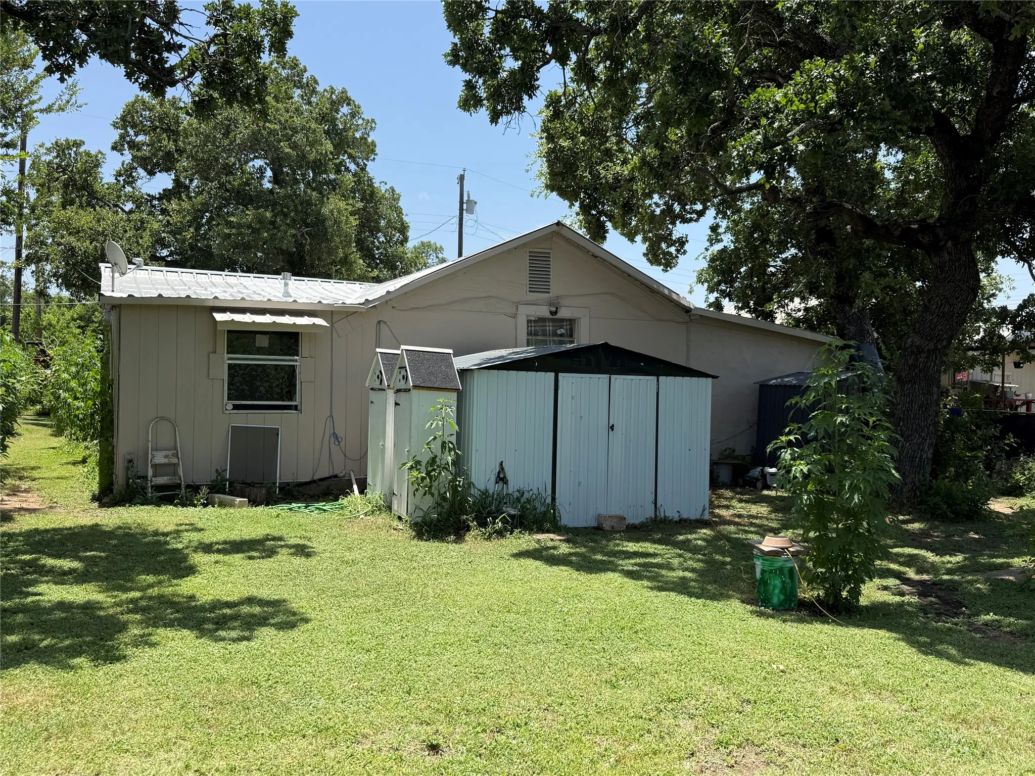 Single Family Residence For Sale in Brown County , 2803 Avenue C, Brownwood, Texas 76801, 3 Bedroom, 1 Bathroom, Garage spaces, 1,026 Sqft, built in 0, mls#21318784, Real Estate Agent in Brownwood, Homes For Sale in Brown county, Homes For Sale in Brownwood, Realtor in Brownwood Texas, Real Estate Brokerage Independent Realty Texas, Luminita Cordes Realtor
