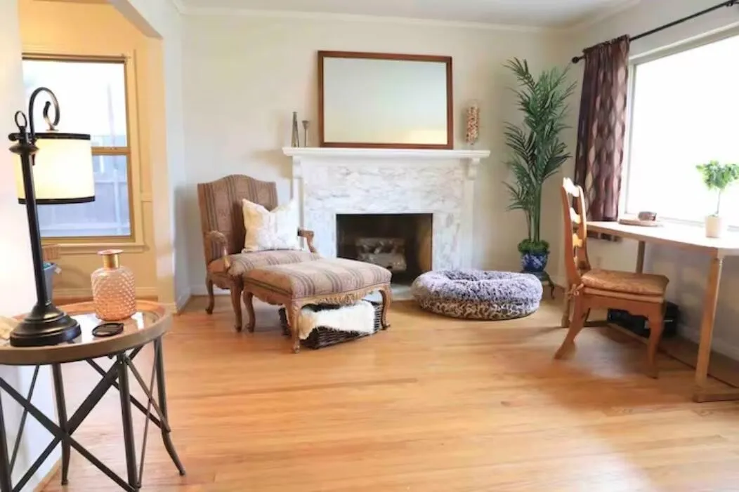Single Family Residence For Sale in Dallas County , 3708 Park Lane, Dallas, Texas 75220, 2 Bedroom, 1 Bathroom, 2 Garage spaces, 1,378 Sqft, built in 1950, mls#21318781, Real Estate Agent in Dallas, Homes For Sale in Dallas county, Homes For Sale in Dallas, Realtor in Dallas Texas, Real Estate Brokerage Independent Realty Texas, Luminita Cordes Realtor