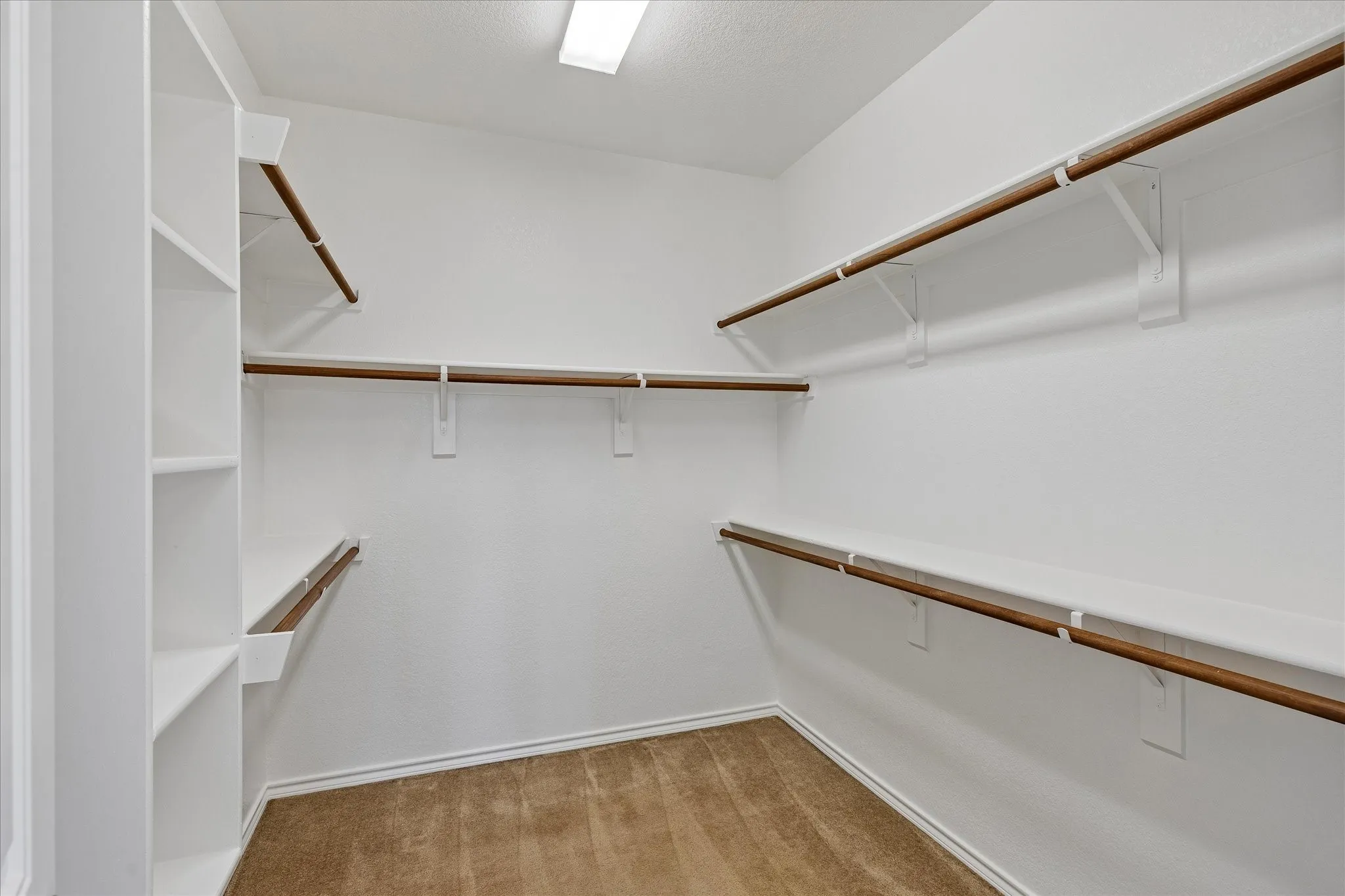 Single Family Residence For Sale in Tarrant County , 5109 Carnoustie Trail, Arlington, Texas 76001, 3 Bedroom, 2 Bathroom, 2 Garage spaces, 1,864 Sqft, built in 2011, mls#21318756, Real Estate Agent in Arlington, Homes For Sale in Tarrant county, Homes For Sale in Arlington, Realtor in Arlington Texas, Real Estate Brokerage Independent Realty Texas, Luminita Cordes Realtor