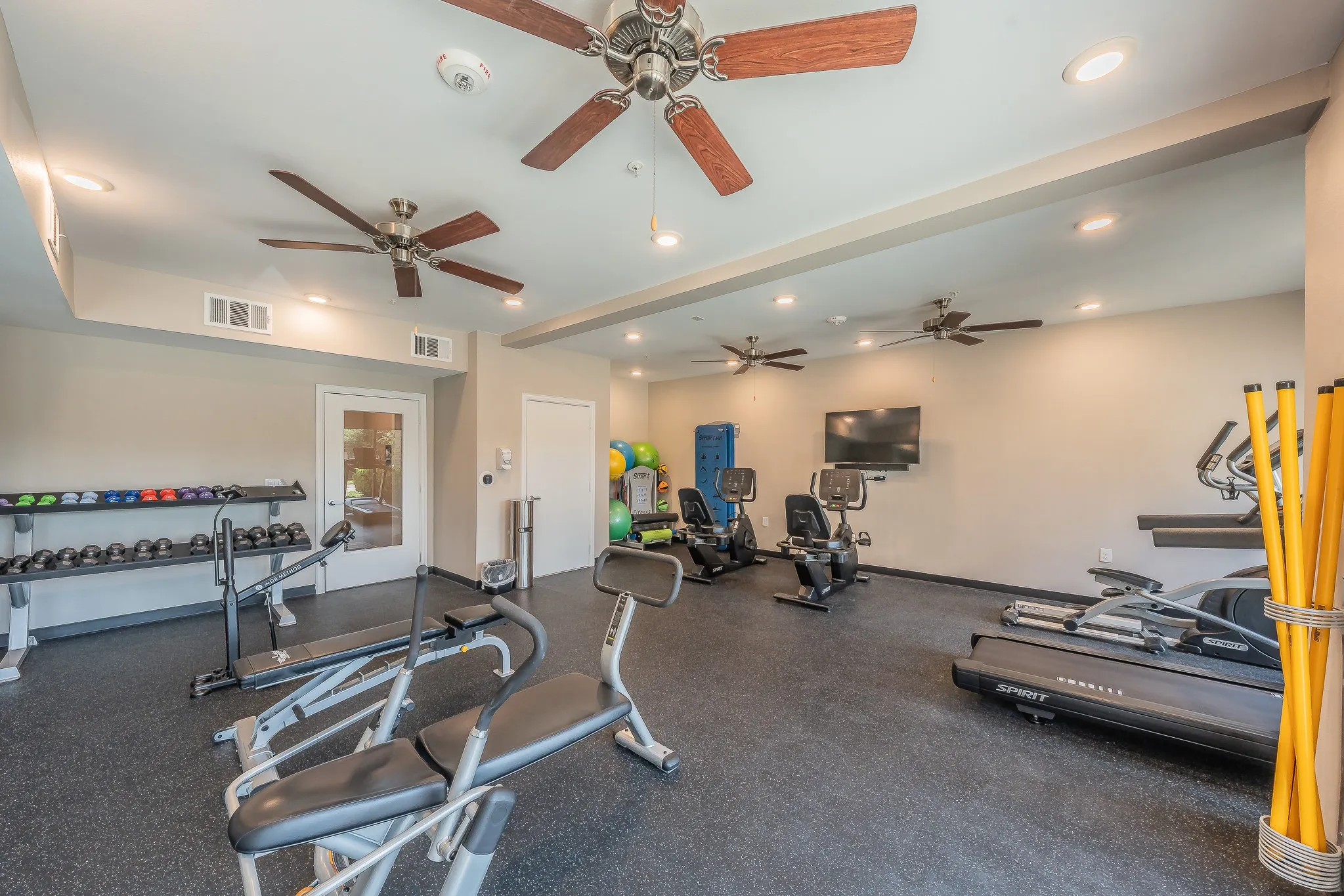 Condominium For Sale in Dallas County , 1735 Wittington Place 3206, Farmers Branch, Texas 75234, 3 Bedroom, 2 Bathroom, 1 Garage spaces, 1,869 Sqft, built in 2019, mls#21308867, Real Estate Agent in Farmers Branch, Homes For Sale in Dallas county, Homes For Sale in Farmers Branch, Realtor in Farmers Branch Texas, Real Estate Brokerage Independent Realty Texas, Luminita Cordes Realtor