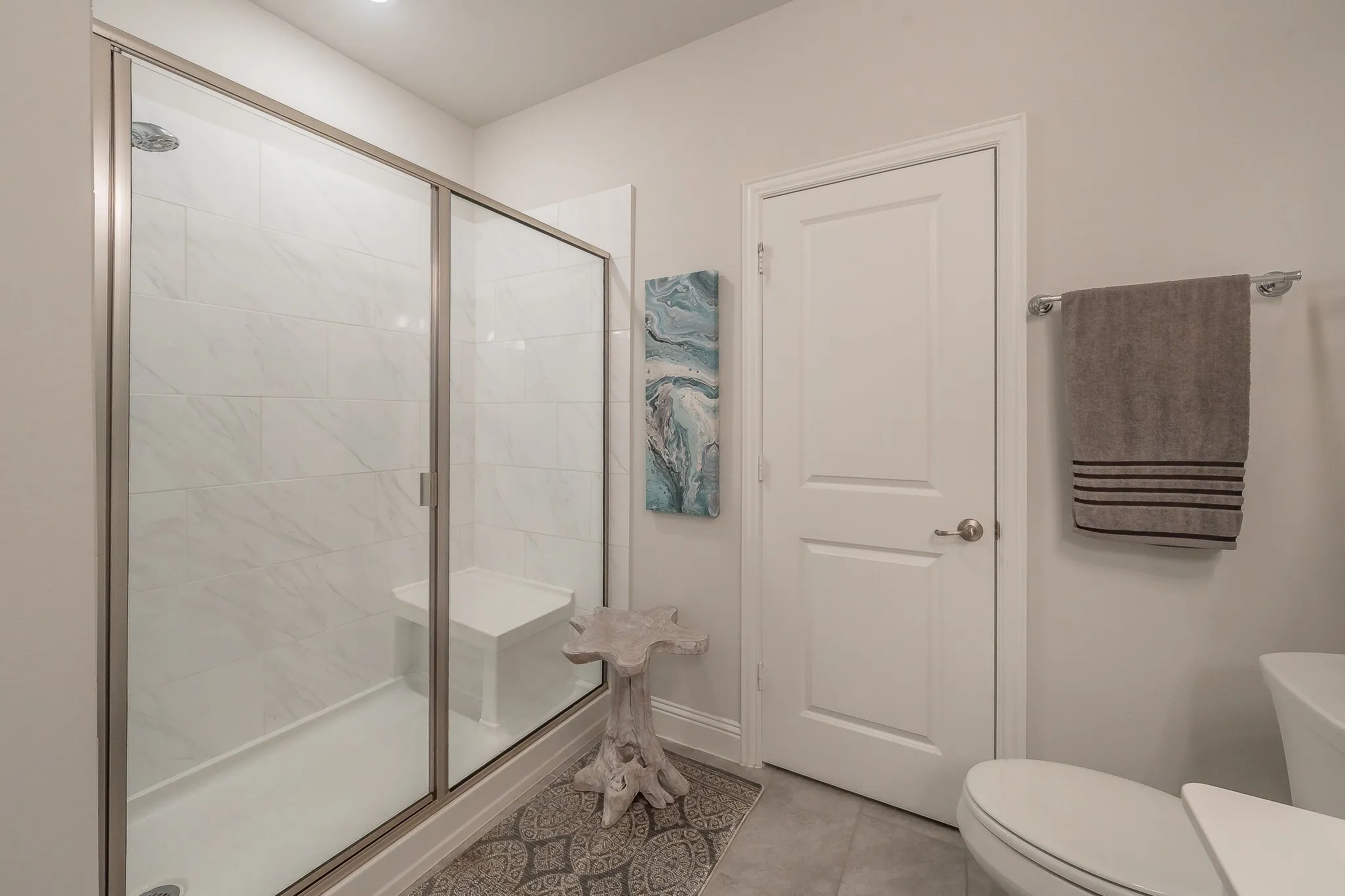Condominium For Sale in Dallas County , 1735 Wittington Place 3206, Farmers Branch, Texas 75234, 3 Bedroom, 2 Bathroom, 1 Garage spaces, 1,869 Sqft, built in 2019, mls#21308867, Real Estate Agent in Farmers Branch, Homes For Sale in Dallas county, Homes For Sale in Farmers Branch, Realtor in Farmers Branch Texas, Real Estate Brokerage Independent Realty Texas, Luminita Cordes Realtor