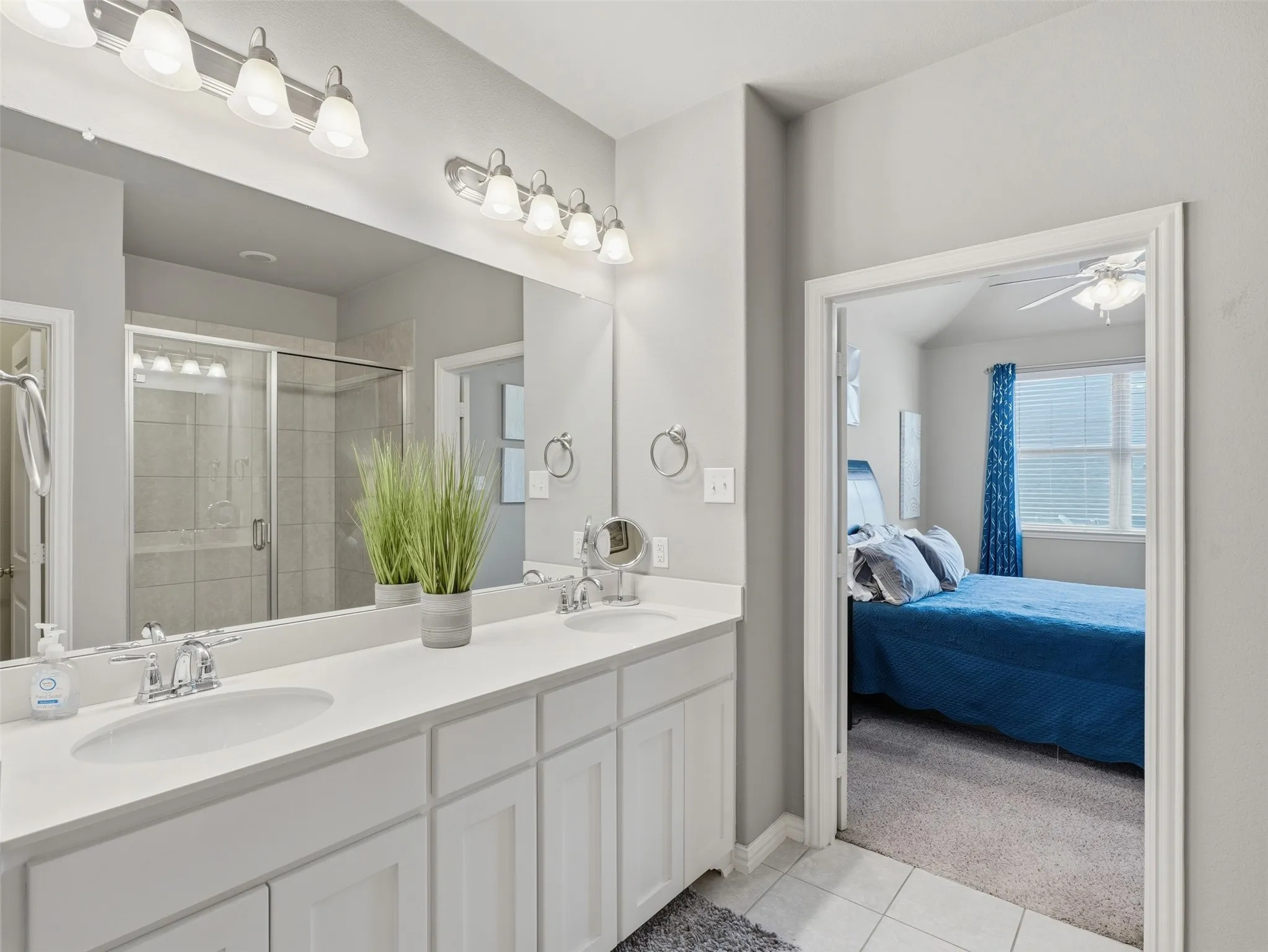 Townhouse For Sale in Tarrant County , 3915 Cascade Sky Drive, Arlington, Texas 76005, 2 Bedroom, 3 Bathroom, 2 Garage spaces, 1,399 Sqft, built in 2014, mls#21318799, Real Estate Agent in Arlington, Homes For Sale in Tarrant county, Homes For Sale in Arlington, Realtor in Arlington Texas, Real Estate Brokerage Independent Realty Texas, Luminita Cordes Realtor