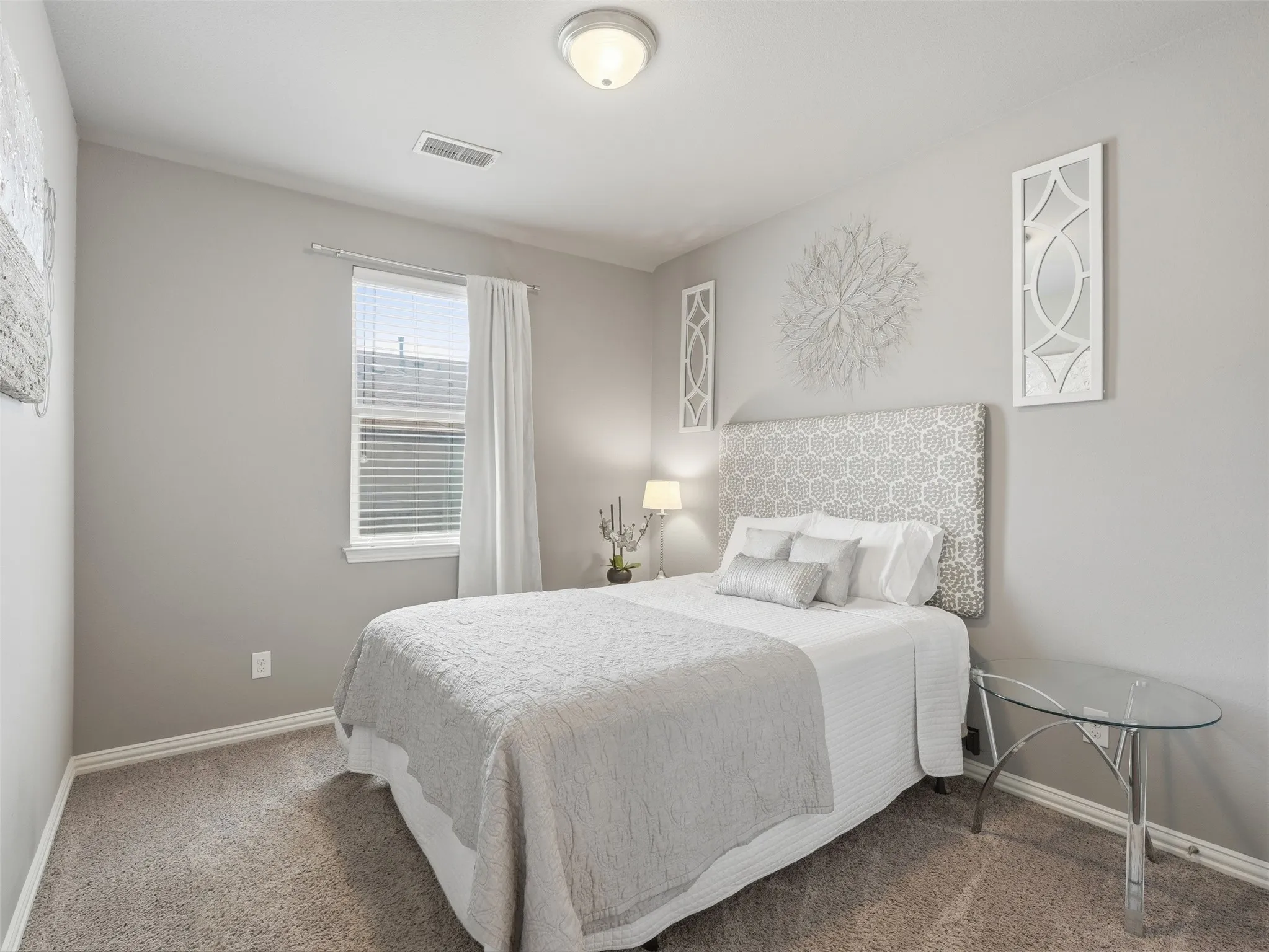 Townhouse For Sale in Tarrant County , 3915 Cascade Sky Drive, Arlington, Texas 76005, 2 Bedroom, 3 Bathroom, 2 Garage spaces, 1,399 Sqft, built in 2014, mls#21318799, Real Estate Agent in Arlington, Homes For Sale in Tarrant county, Homes For Sale in Arlington, Realtor in Arlington Texas, Real Estate Brokerage Independent Realty Texas, Luminita Cordes Realtor