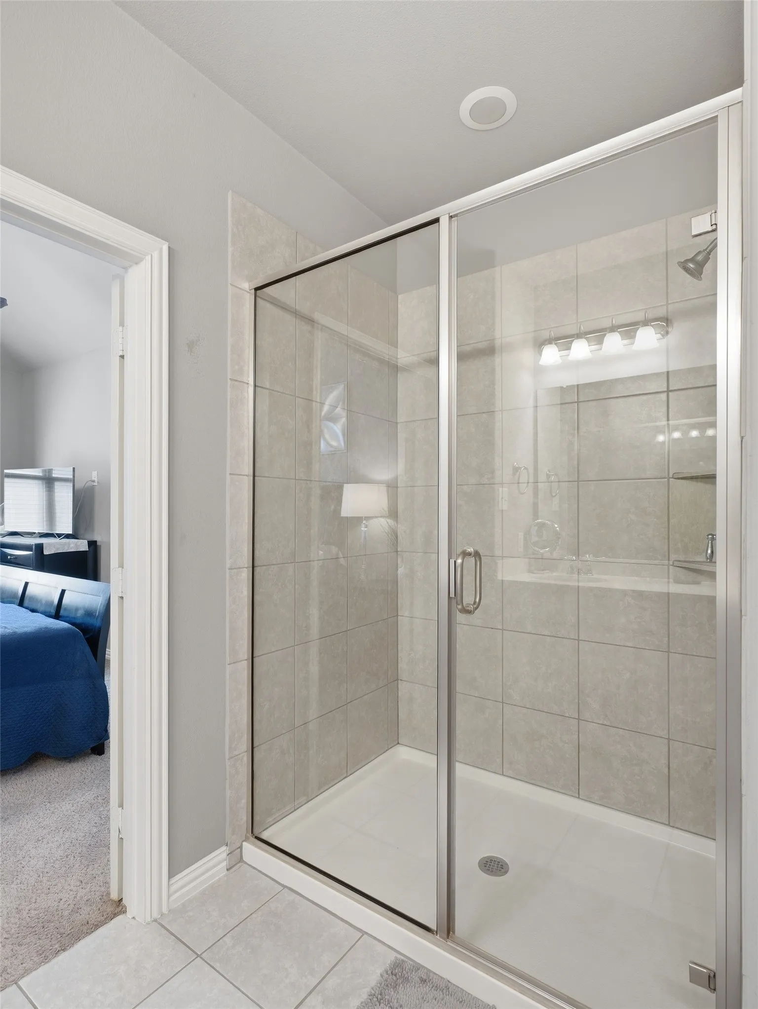 Townhouse For Sale in Tarrant County , 3915 Cascade Sky Drive, Arlington, Texas 76005, 2 Bedroom, 3 Bathroom, 2 Garage spaces, 1,399 Sqft, built in 2014, mls#21318799, Real Estate Agent in Arlington, Homes For Sale in Tarrant county, Homes For Sale in Arlington, Realtor in Arlington Texas, Real Estate Brokerage Independent Realty Texas, Luminita Cordes Realtor