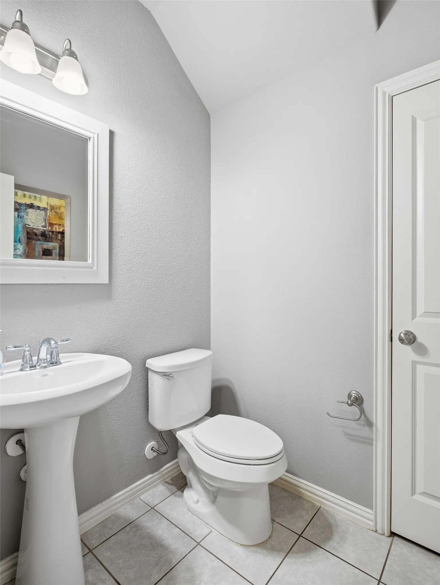Townhouse For Sale in Tarrant County , 3915 Cascade Sky Drive, Arlington, Texas 76005, 2 Bedroom, 3 Bathroom, 2 Garage spaces, 1,399 Sqft, built in 2014, mls#21318799, Real Estate Agent in Arlington, Homes For Sale in Tarrant county, Homes For Sale in Arlington, Realtor in Arlington Texas, Real Estate Brokerage Independent Realty Texas, Luminita Cordes Realtor
