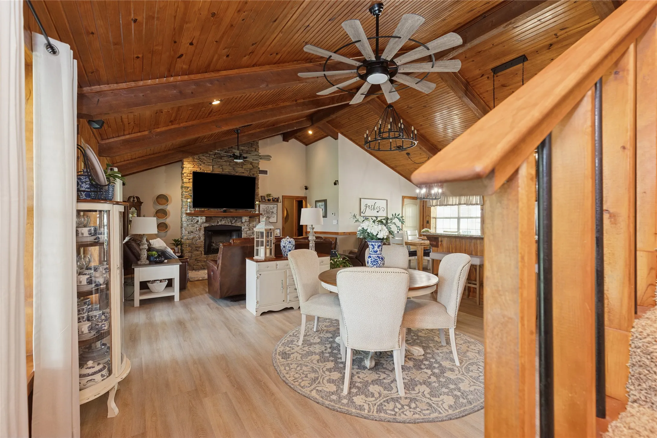 Single Family Residence For Sale in Bowie County , 11 CR 3103, New Boston, Texas 75570, 3 Bedroom, 2 Bathroom, Garage spaces, 2,304 Sqft, built in 2009, mls#21318802, Real Estate Agent in New Boston, Homes For Sale in Bowie county, Homes For Sale in New Boston, Realtor in New Boston Texas, Real Estate Brokerage Independent Realty Texas, Luminita Cordes Realtor