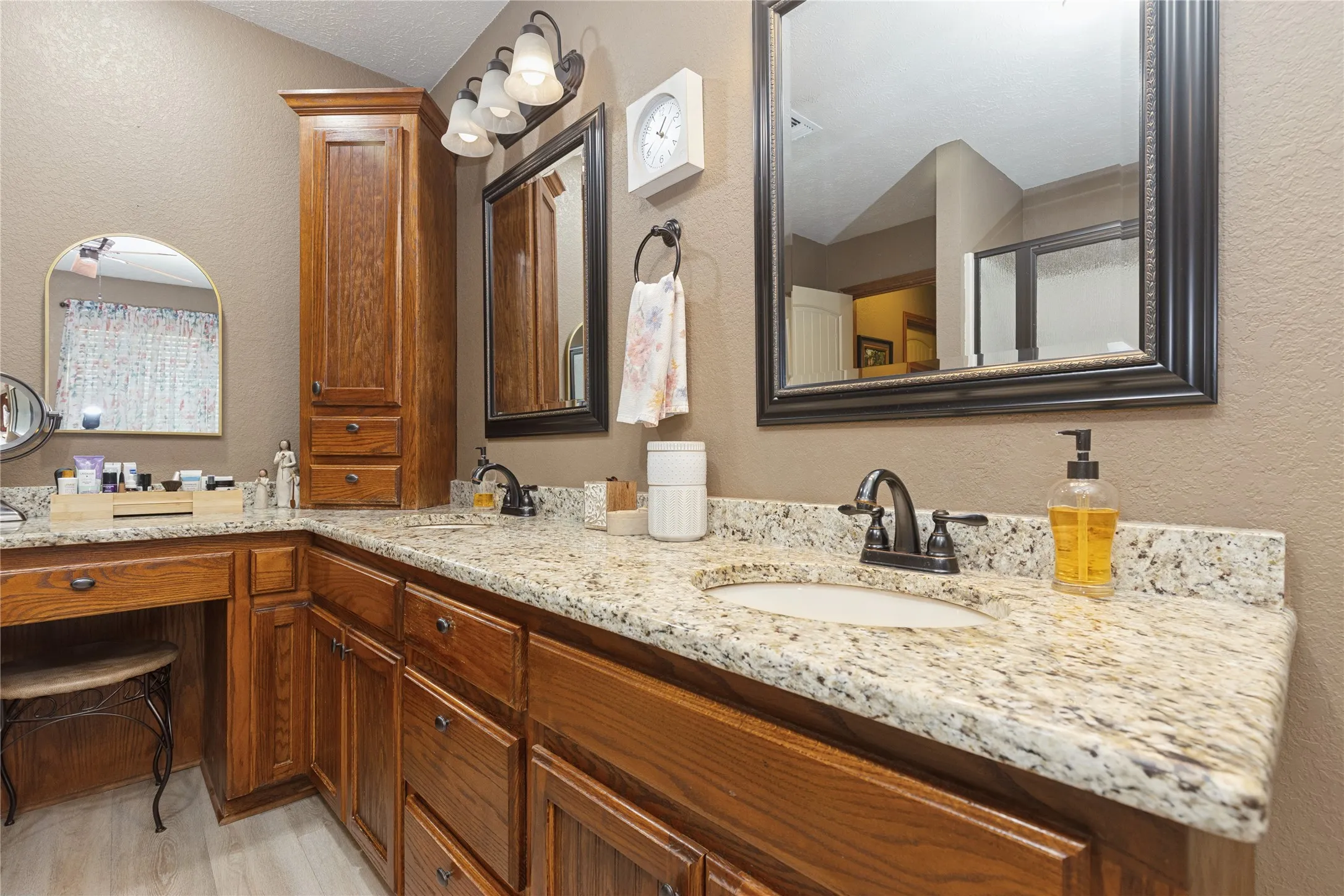 Single Family Residence For Sale in Bowie County , 11 CR 3103, New Boston, Texas 75570, 3 Bedroom, 2 Bathroom, Garage spaces, 2,304 Sqft, built in 2009, mls#21318802, Real Estate Agent in New Boston, Homes For Sale in Bowie county, Homes For Sale in New Boston, Realtor in New Boston Texas, Real Estate Brokerage Independent Realty Texas, Luminita Cordes Realtor