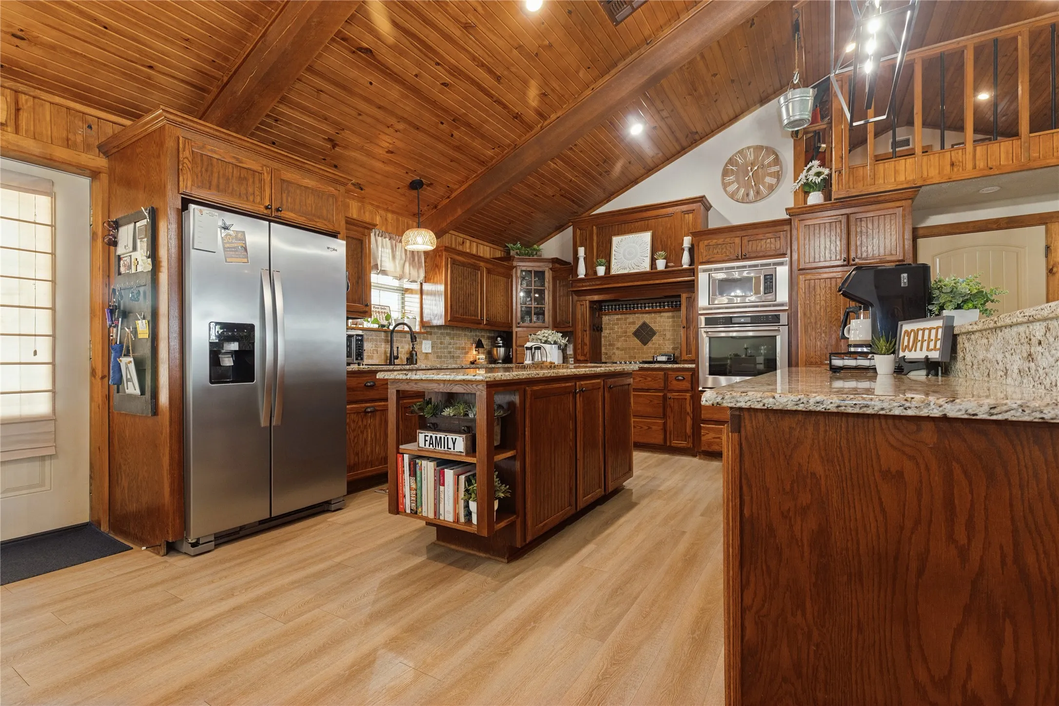 Single Family Residence For Sale in Bowie County , 11 CR 3103, New Boston, Texas 75570, 3 Bedroom, 2 Bathroom, Garage spaces, 2,304 Sqft, built in 2009, mls#21318802, Real Estate Agent in New Boston, Homes For Sale in Bowie county, Homes For Sale in New Boston, Realtor in New Boston Texas, Real Estate Brokerage Independent Realty Texas, Luminita Cordes Realtor