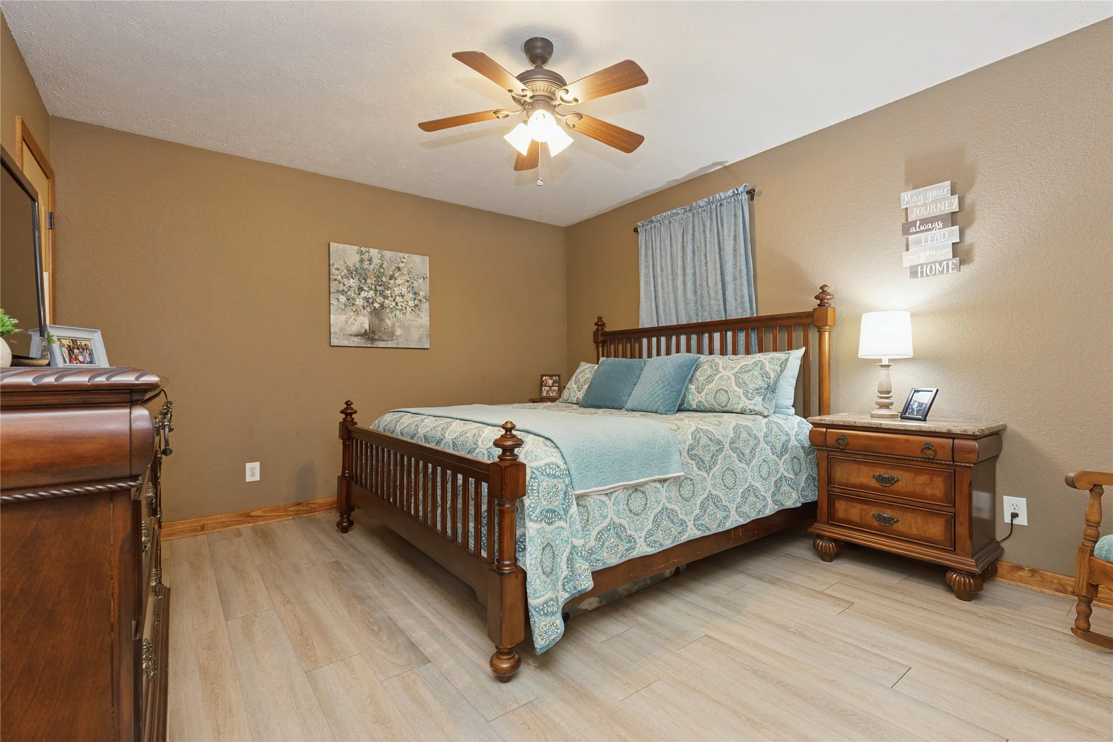 Single Family Residence For Sale in Bowie County , 11 CR 3103, New Boston, Texas 75570, 3 Bedroom, 2 Bathroom, Garage spaces, 2,304 Sqft, built in 2009, mls#21318802, Real Estate Agent in New Boston, Homes For Sale in Bowie county, Homes For Sale in New Boston, Realtor in New Boston Texas, Real Estate Brokerage Independent Realty Texas, Luminita Cordes Realtor
