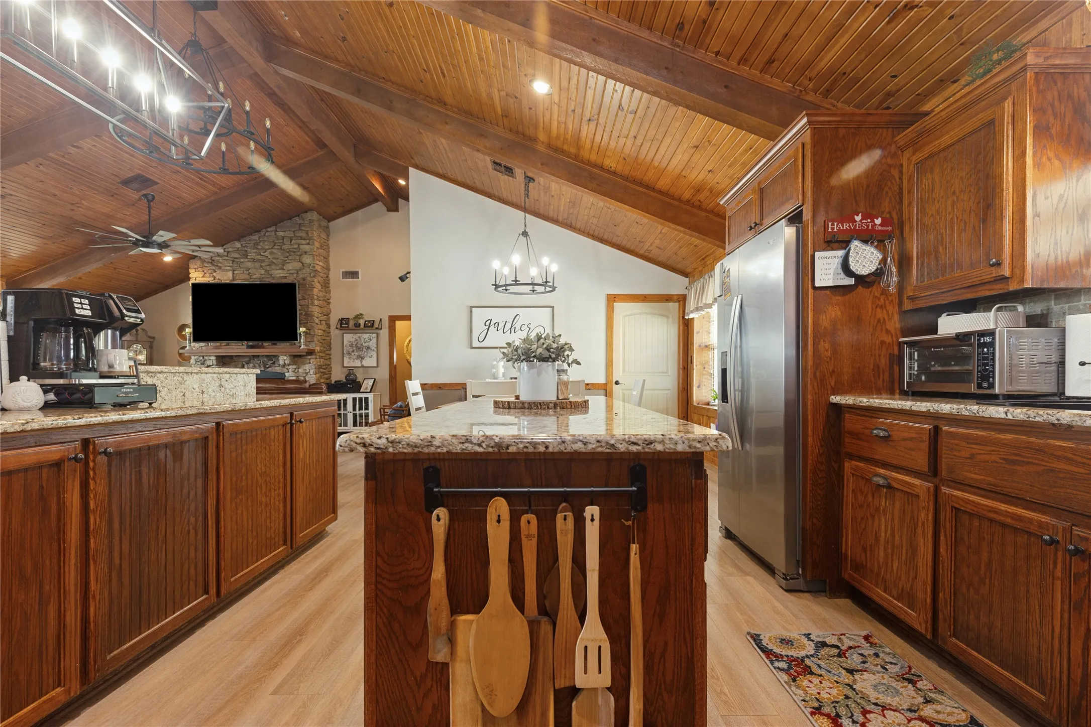 Single Family Residence For Sale in Bowie County , 11 CR 3103, New Boston, Texas 75570, 3 Bedroom, 2 Bathroom, Garage spaces, 2,304 Sqft, built in 2009, mls#21318802, Real Estate Agent in New Boston, Homes For Sale in Bowie county, Homes For Sale in New Boston, Realtor in New Boston Texas, Real Estate Brokerage Independent Realty Texas, Luminita Cordes Realtor