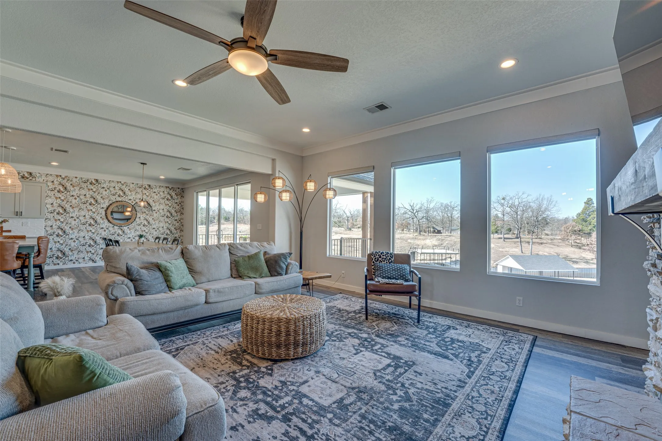 Single Family Residence For Sale in Henderson County , 5523 Lakeshore Court, Log Cabin, Texas 75148, 4 Bedrooms, 4 Bathrooms, 3 Garage spaces, 3,338 Sqft, built in 2022, Price $989,000, mls#21318814, Real Estate Agent in Log Cabin, Homes For Sale in Henderson county, Homes For Sale in Log Cabin, Realtor in Log Cabin Texas, Real Estate Brokerage Independent Realty Texas, Luminita Cordes Realtor