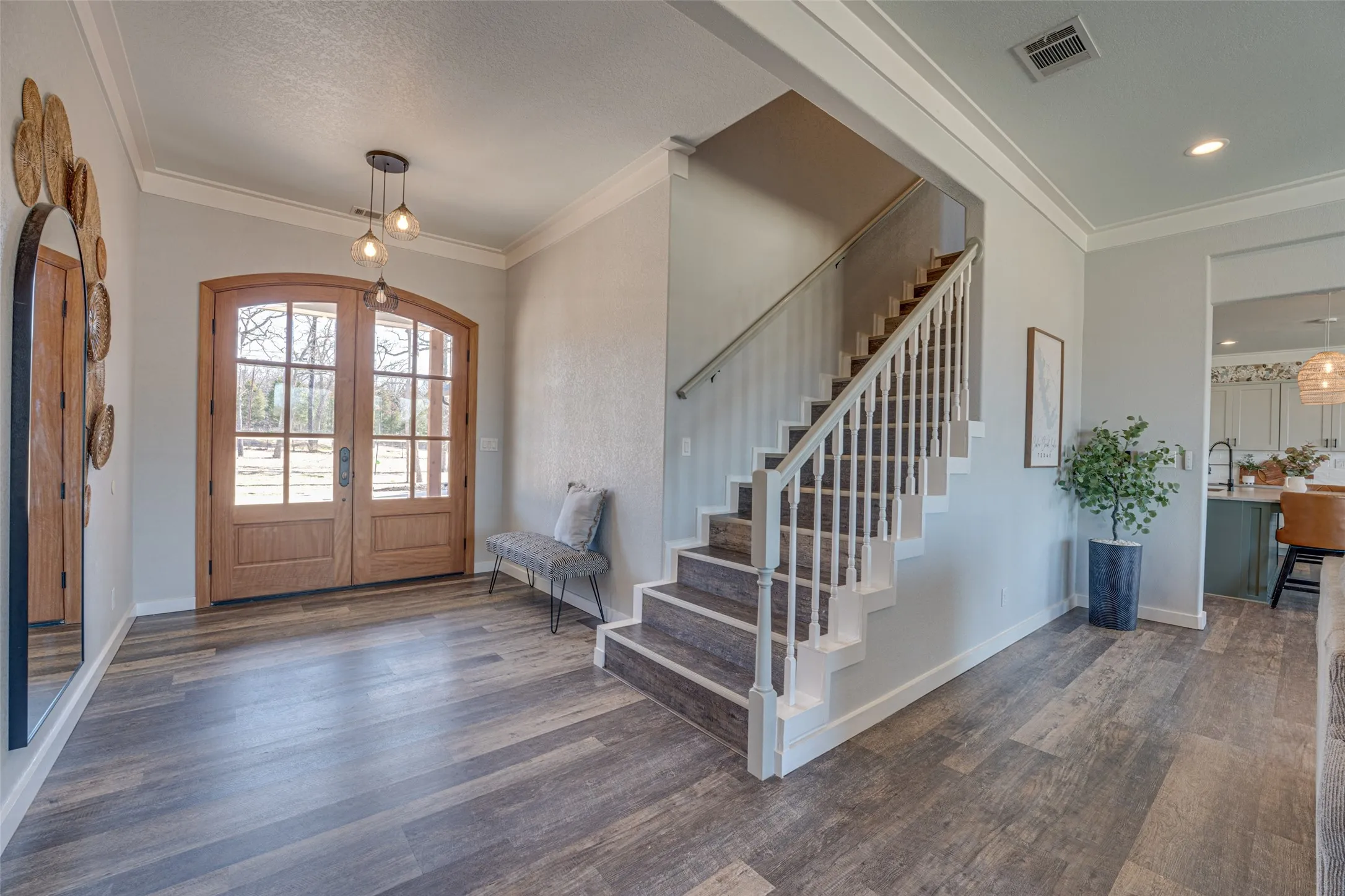 Single Family Residence For Sale in Henderson County , 5523 Lakeshore Court, Log Cabin, Texas 75148, 4 Bedrooms, 4 Bathrooms, 3 Garage spaces, 3,338 Sqft, built in 2022, Price $989,000, mls#21318814, Real Estate Agent in Log Cabin, Homes For Sale in Henderson county, Homes For Sale in Log Cabin, Realtor in Log Cabin Texas, Real Estate Brokerage Independent Realty Texas, Luminita Cordes Realtor