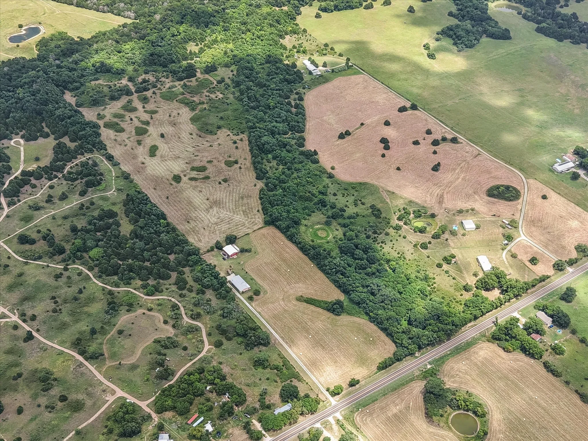 Mobile Home For Sale in Navarro County , 5144 S Fm 55, Blooming Grove, Texas 76626, 3 Bedroom, 2 Bathroom, Garage spaces, 2,159 Sqft, built in 1998, mls#21318815, Real Estate Agent in Blooming Grove, Homes For Sale in Navarro county, Homes For Sale in Blooming Grove, Realtor in Blooming Grove Texas, Real Estate Brokerage Independent Realty Texas, Luminita Cordes Realtor