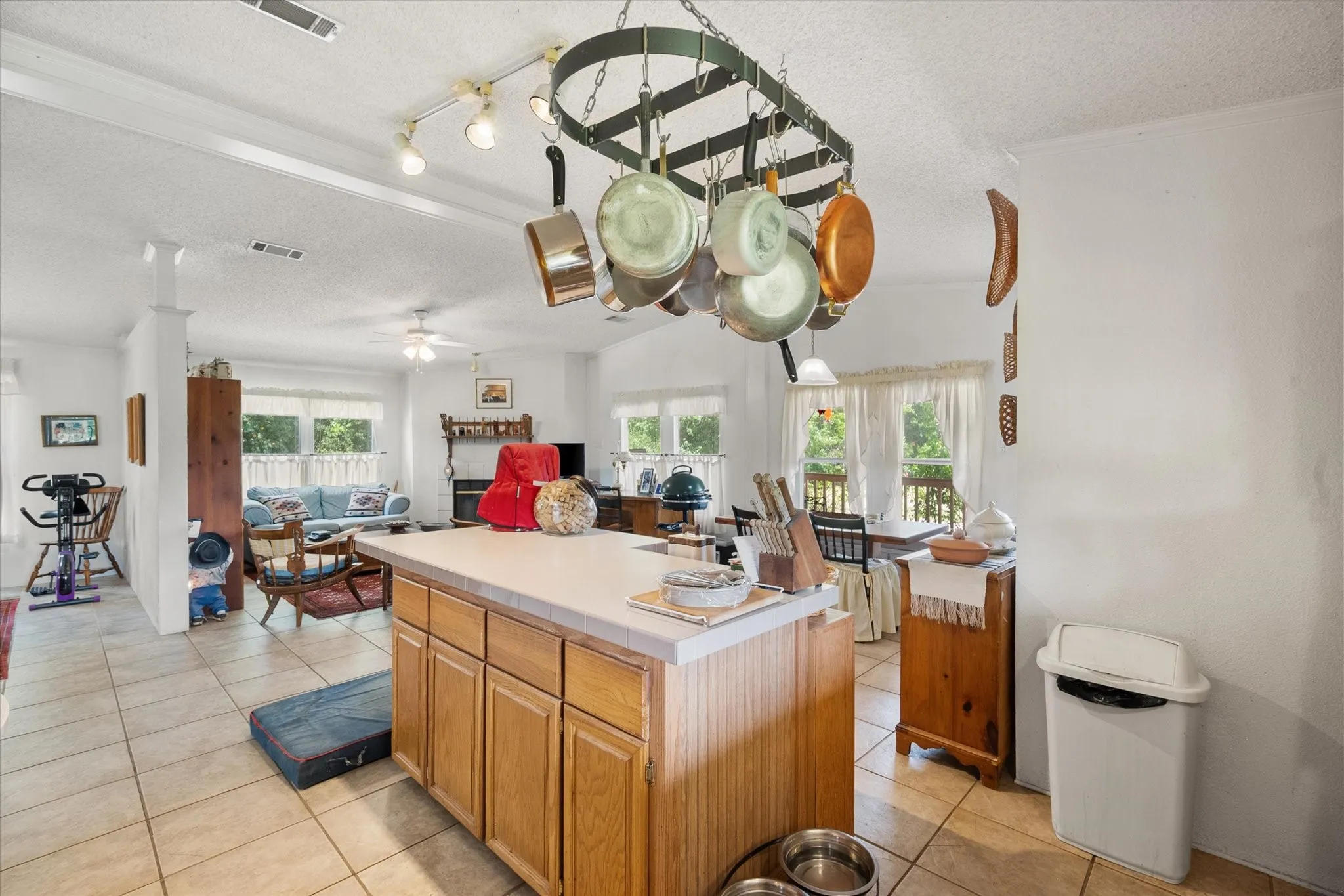 Mobile Home For Sale in Navarro County , 5144 S Fm 55, Blooming Grove, Texas 76626, 3 Bedroom, 2 Bathroom, Garage spaces, 2,159 Sqft, built in 1998, mls#21318815, Real Estate Agent in Blooming Grove, Homes For Sale in Navarro county, Homes For Sale in Blooming Grove, Realtor in Blooming Grove Texas, Real Estate Brokerage Independent Realty Texas, Luminita Cordes Realtor