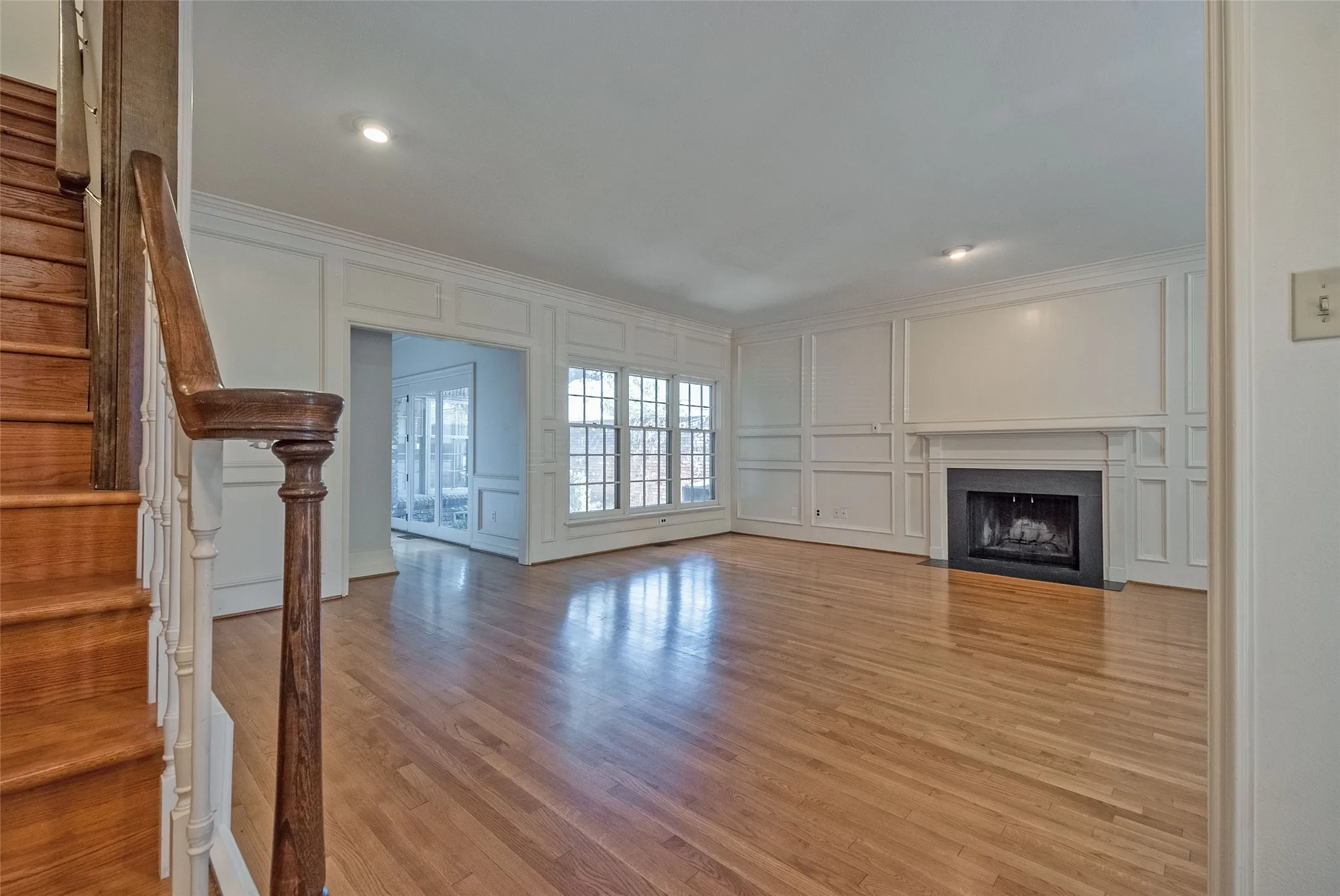 Townhouse For Rent in Dallas County , 4100 Lovers Lane, University Park, Texas 75225, 4 Bedroom, 3 Bathroom, 2 Garage spaces, 2,881 Sqft, built in 1979, mls#21318608, Real Estate Agent in University Park, Homes For Rent in Dallas county, Homes For Rent in University Park, Realtor in University Park Texas, Real Estate Brokerage Independent Realty Texas, Luminita Cordes Realtor